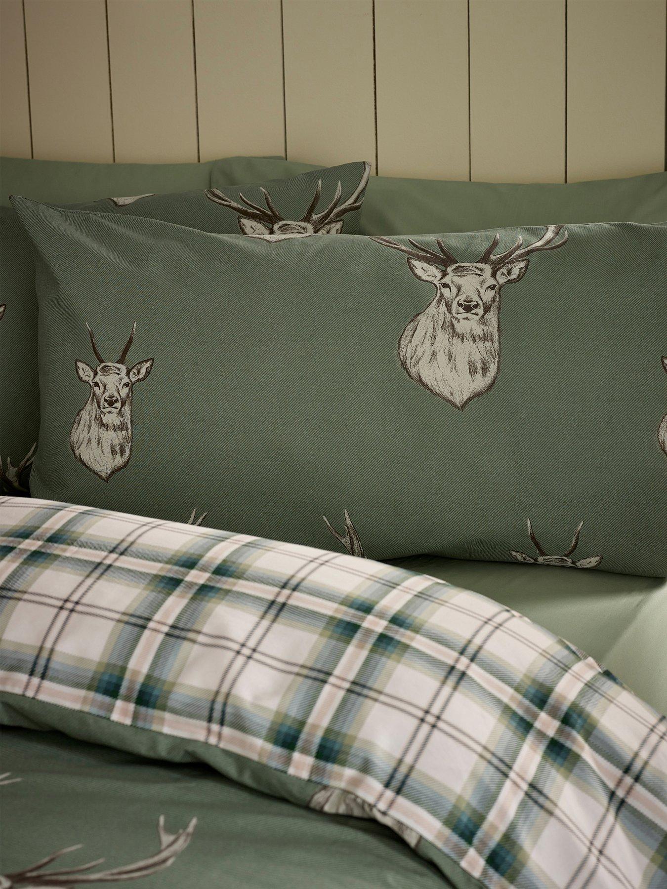 Image 5 of 6 of Catherine Lansfield Stag Duvet Set