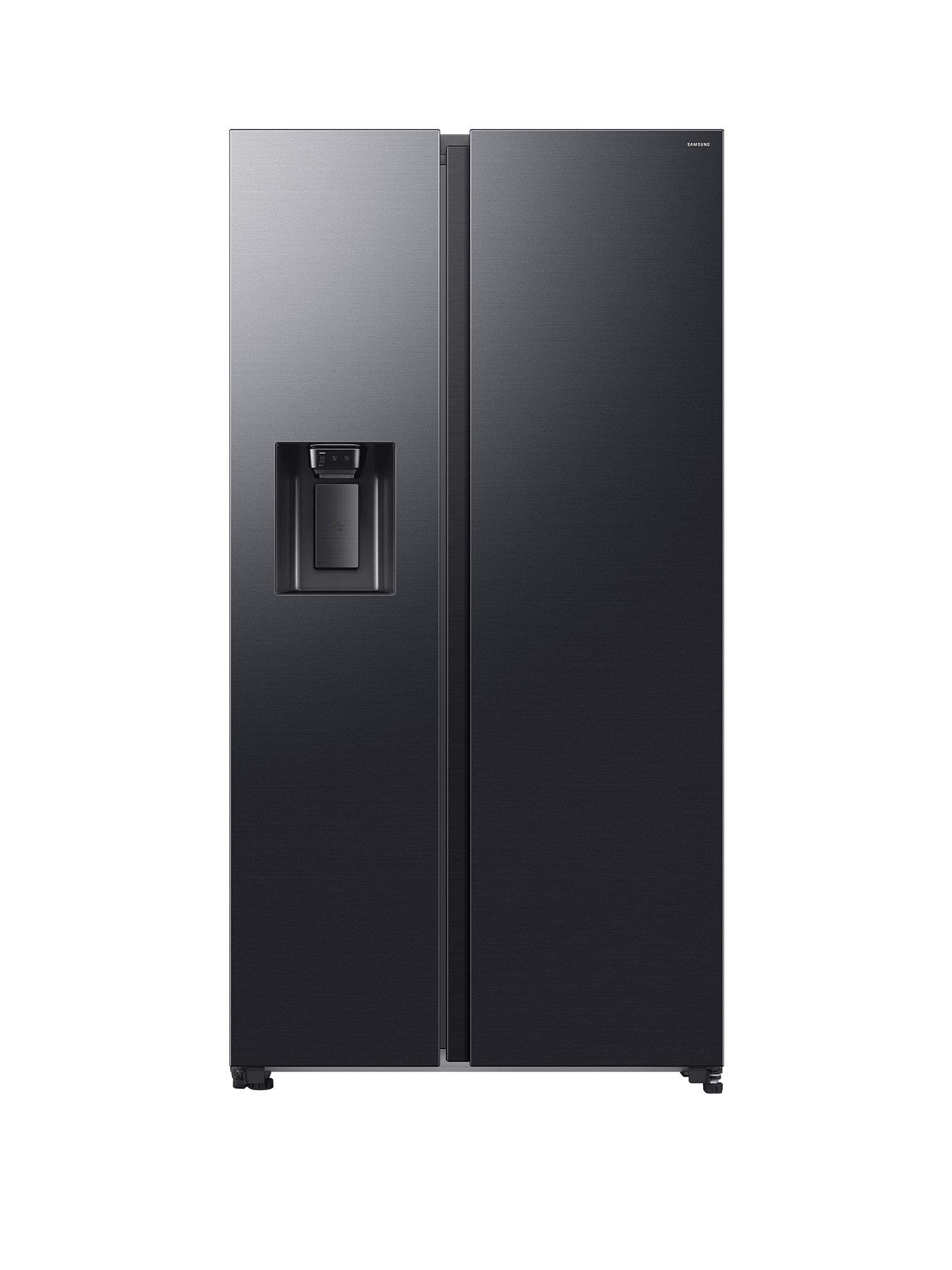 Image 1 of 8 of Samsung Bespoke AI Series 6 SpaceMax&trade; RS70F64KEFEU 640L Smart American Fridge Freezer -&nbsp;Black