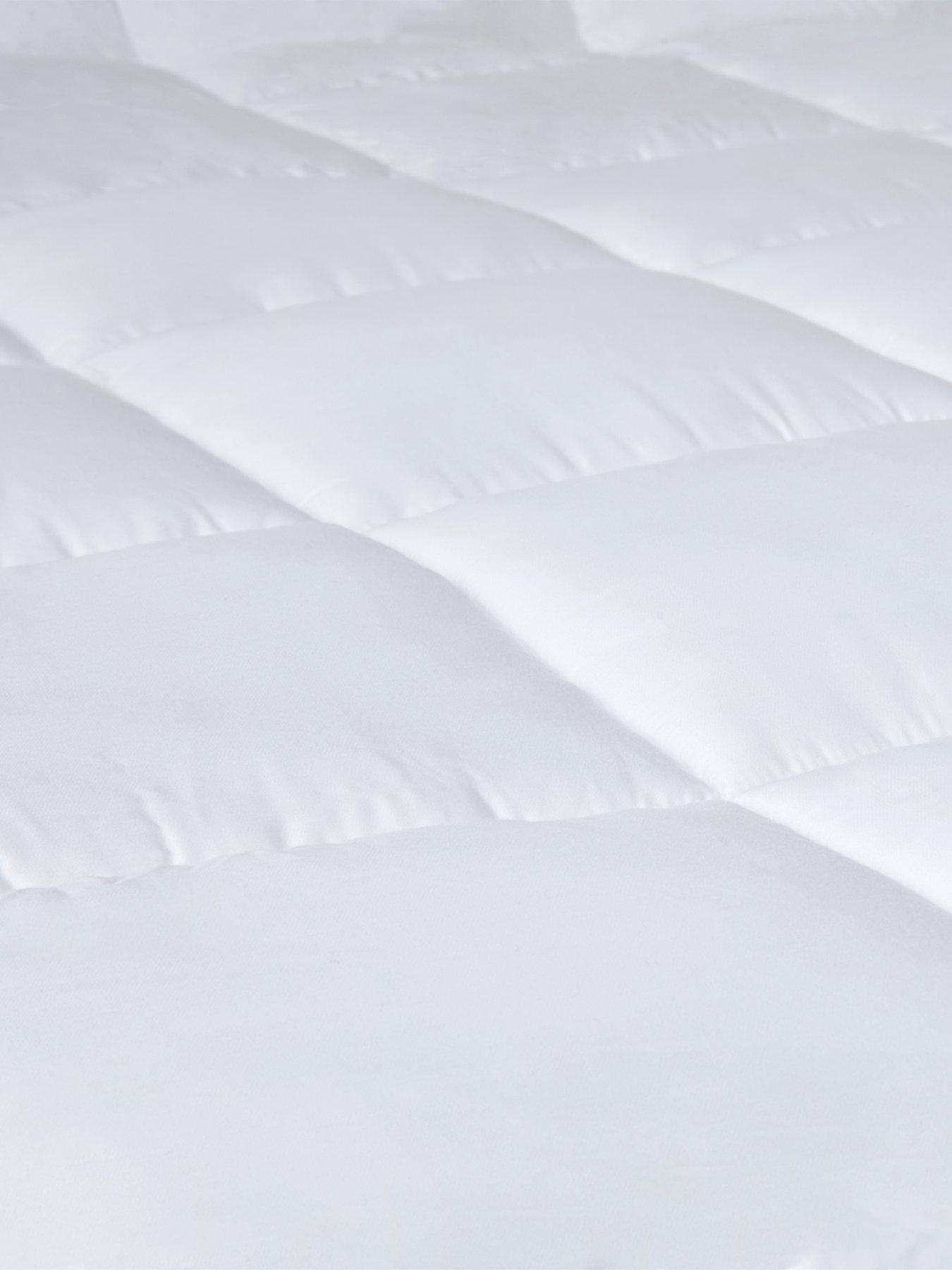 panda-london-cloud-bamboo-duvet-45-togback