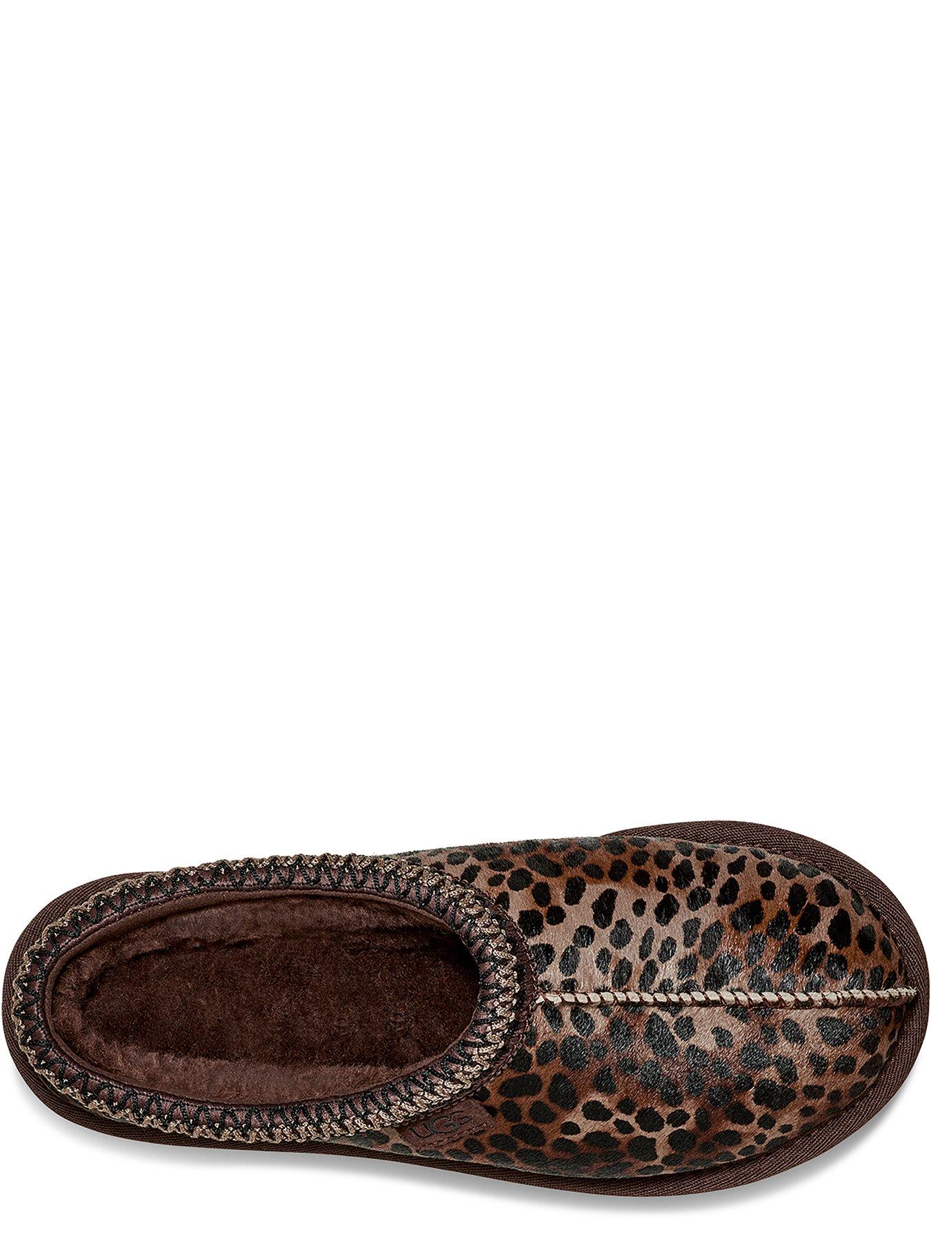 ugg-tasman-caspian-slippers-animal-printoutfit