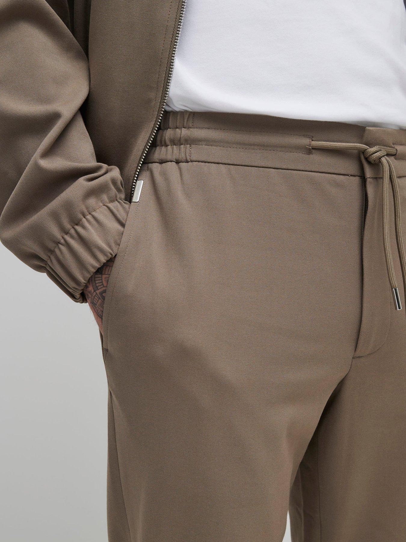 river-island-smart-joggers-beigeoutfit