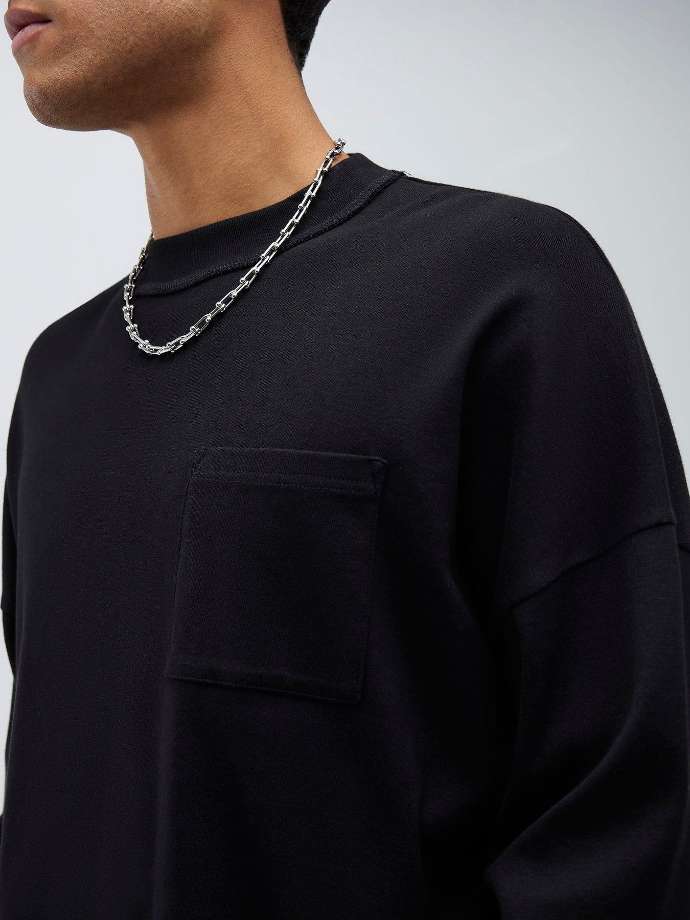 river-island-long-sleeve-pocket-reverse-seam-t-shirt-blackoutfit