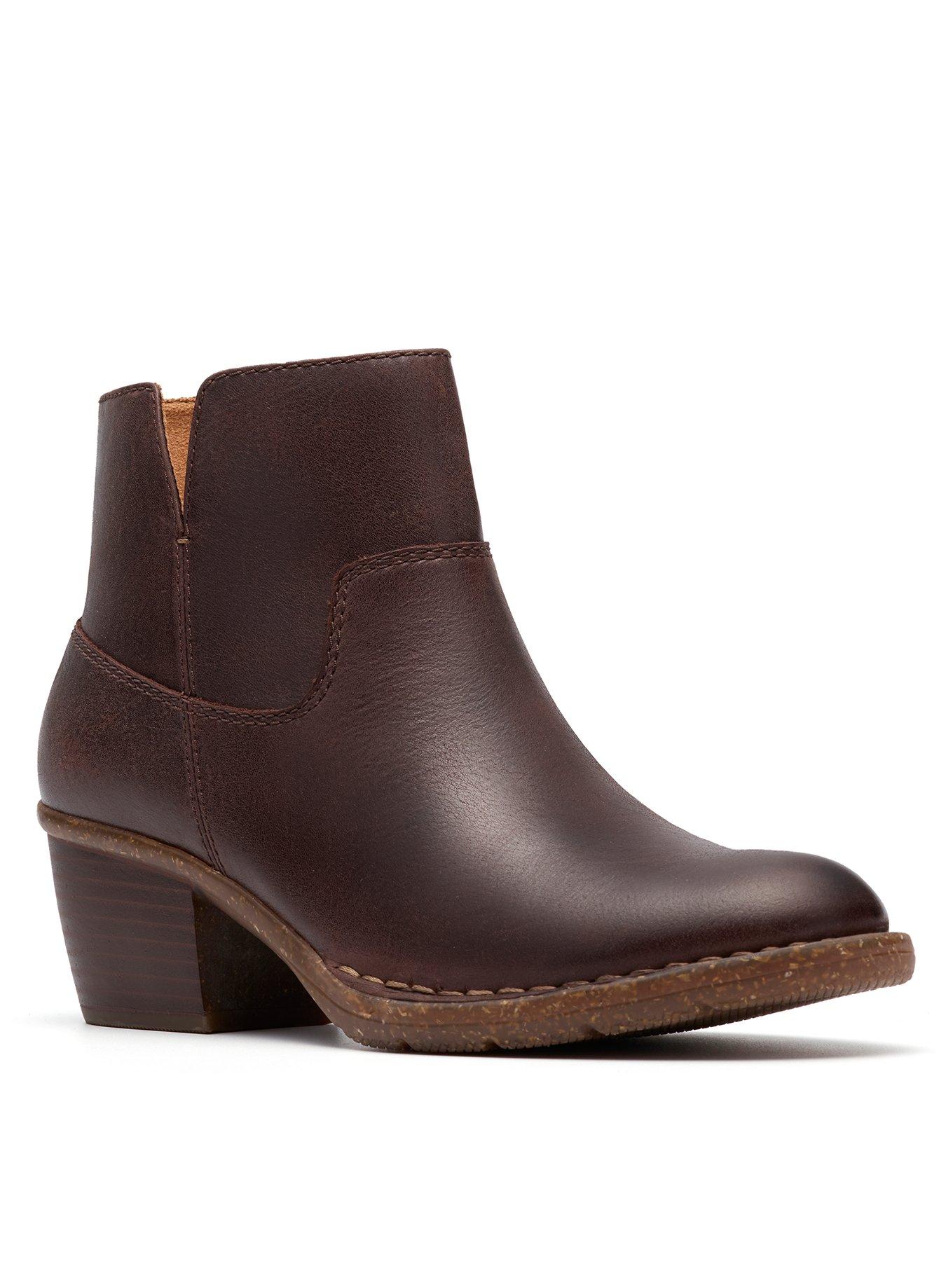 clarks-wide-fit-kastela-top-boots-brownstillFront