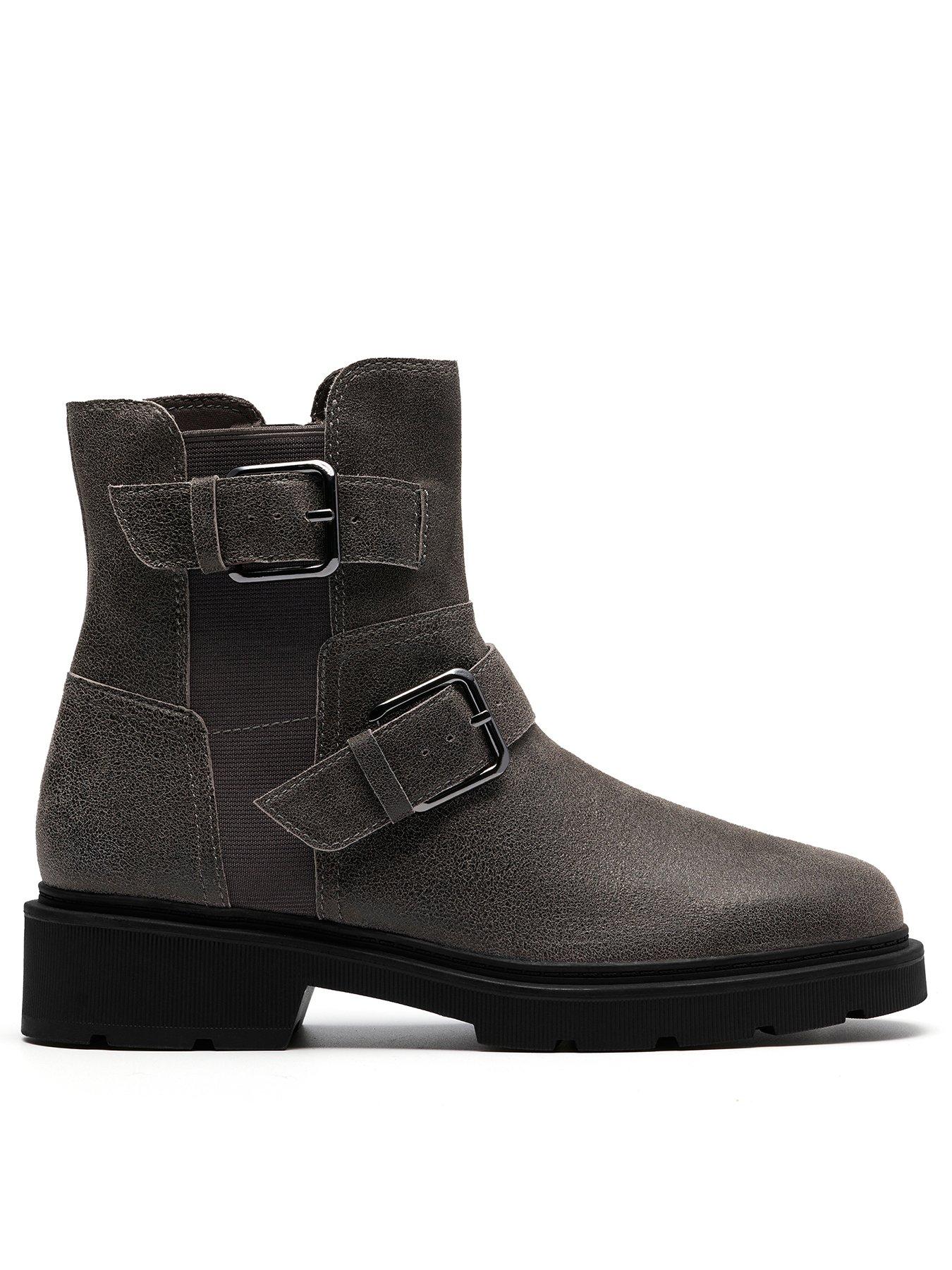 clarks-lauryl-bay-leather-boots-brown