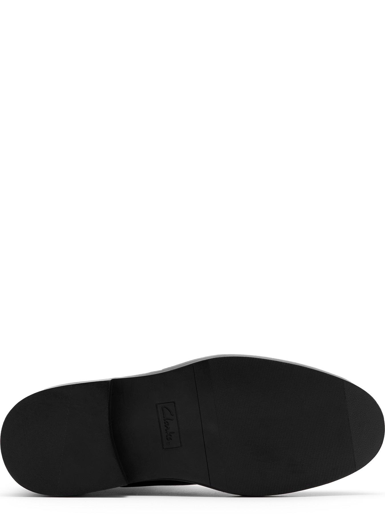 clarks-previa-top-leather-boots-blackdetail