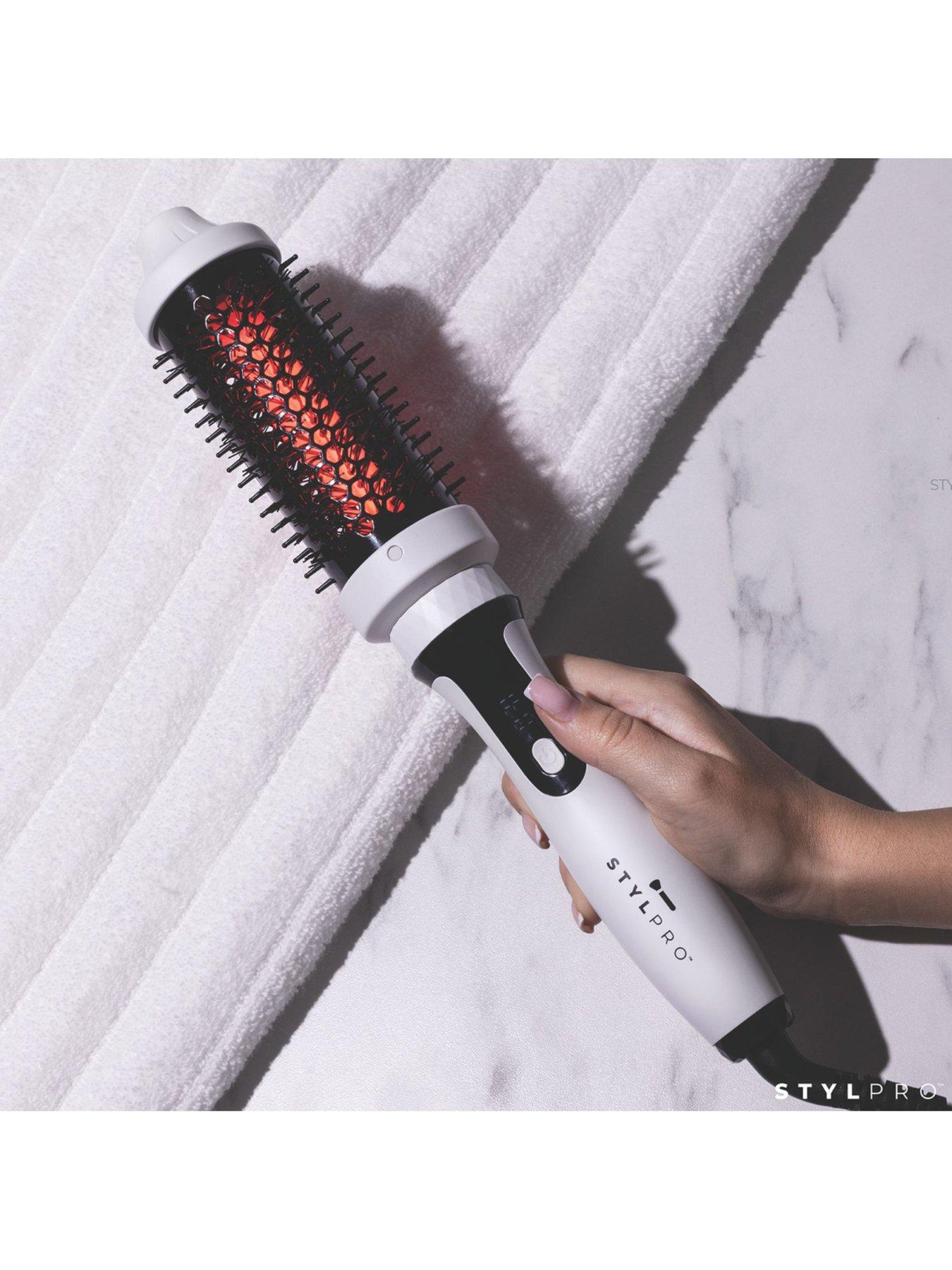stylpro-red-amp-infared-thermal-hair-brushdetail