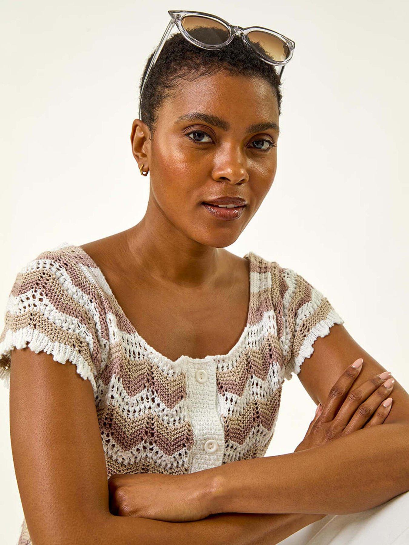 roman-wave-crochet-buttoned-top-ivoryoutfit