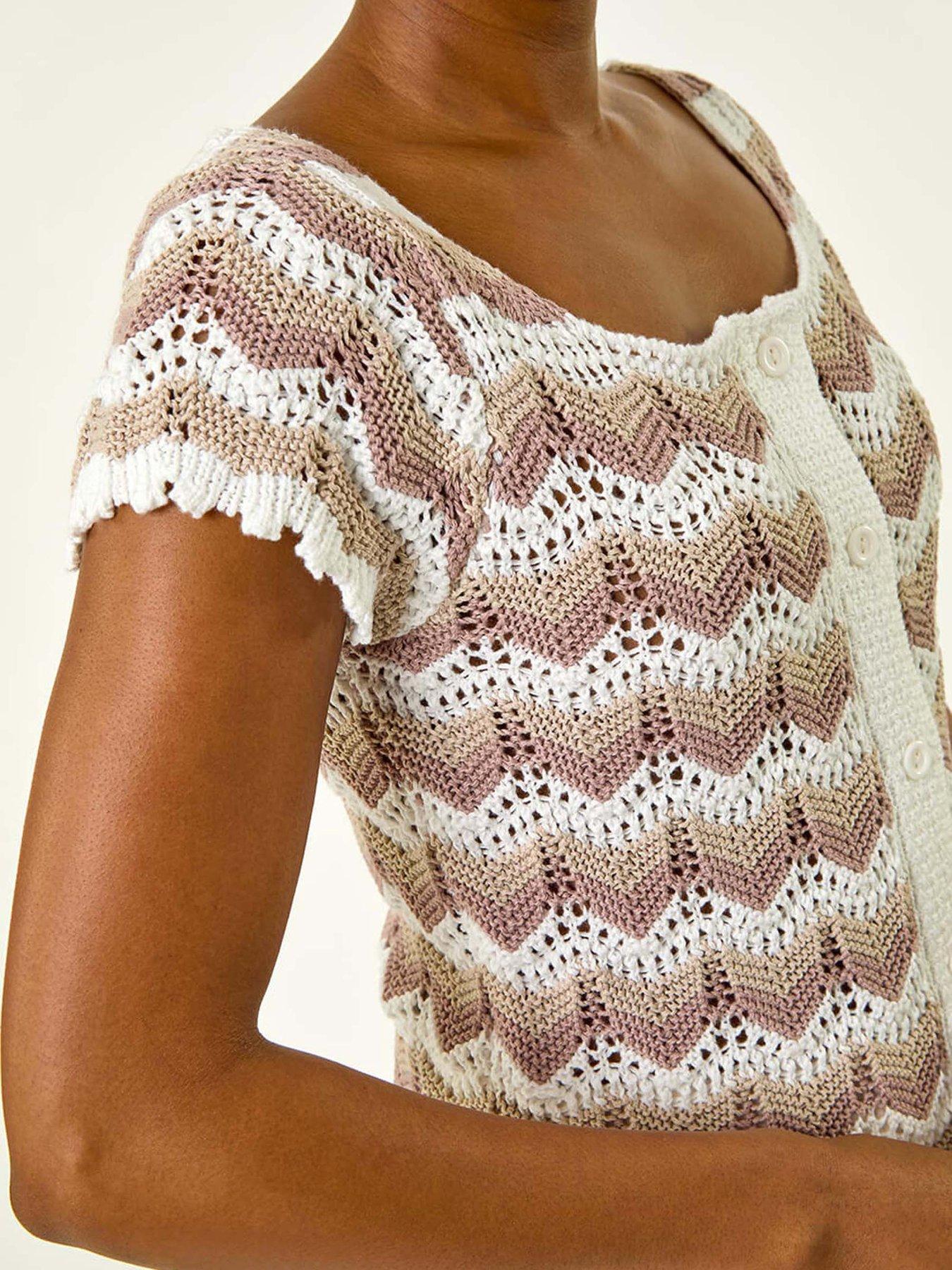roman-wave-crochet-buttoned-top-ivorydetail