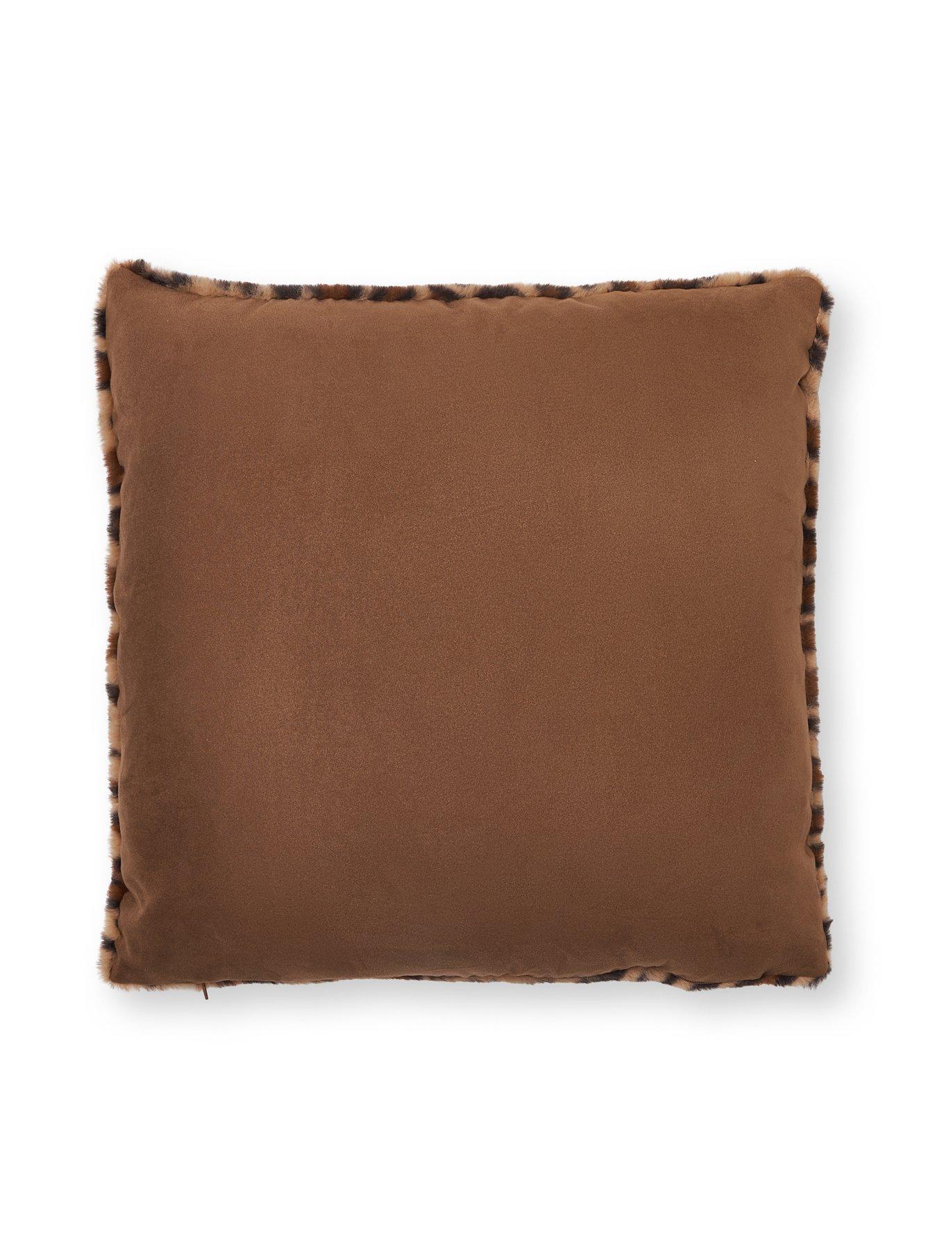 Image 3 of 5 of The Very Collection Nouveau Leopard Cushion
