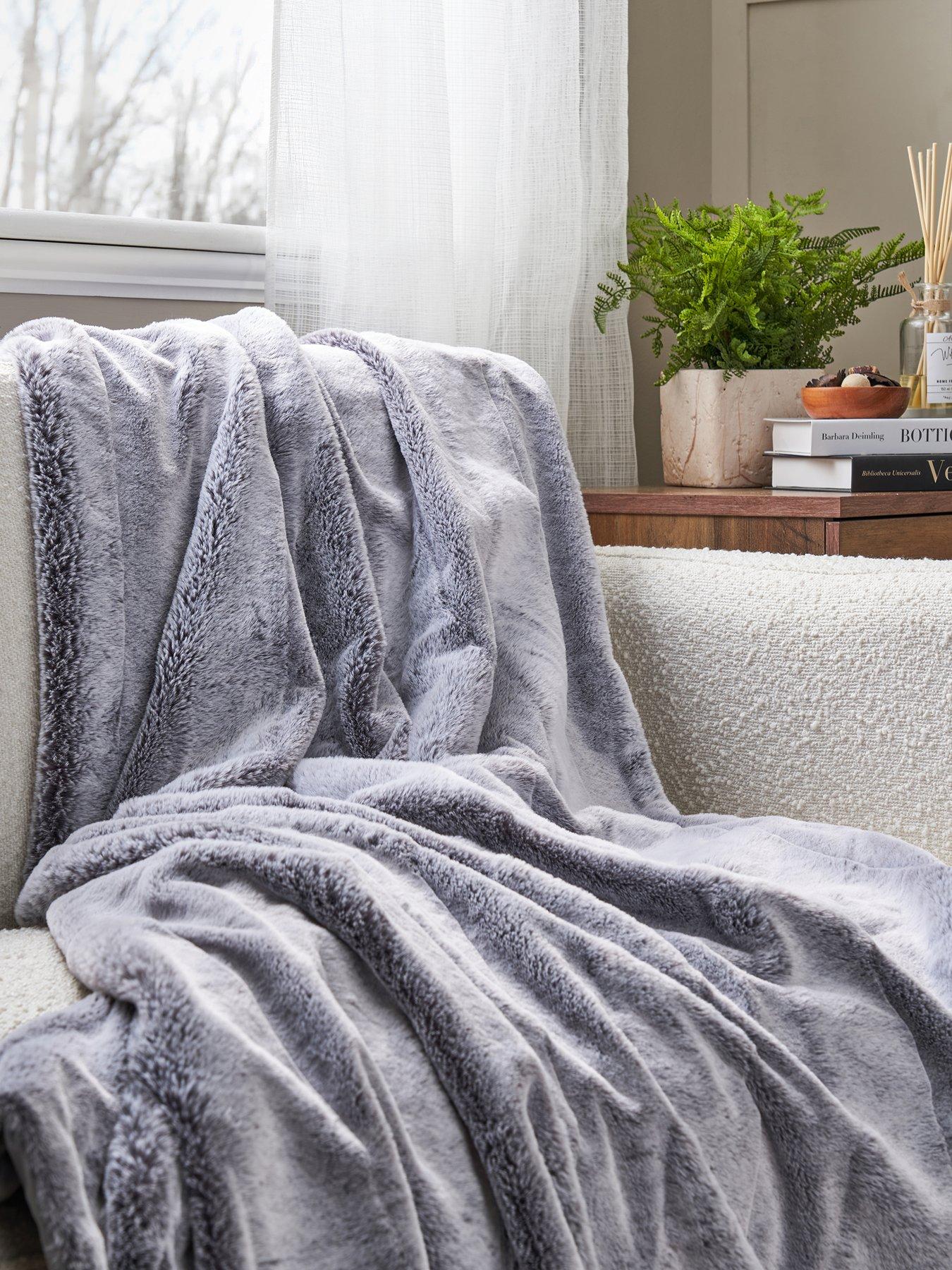 the-very-collection-raya-throw