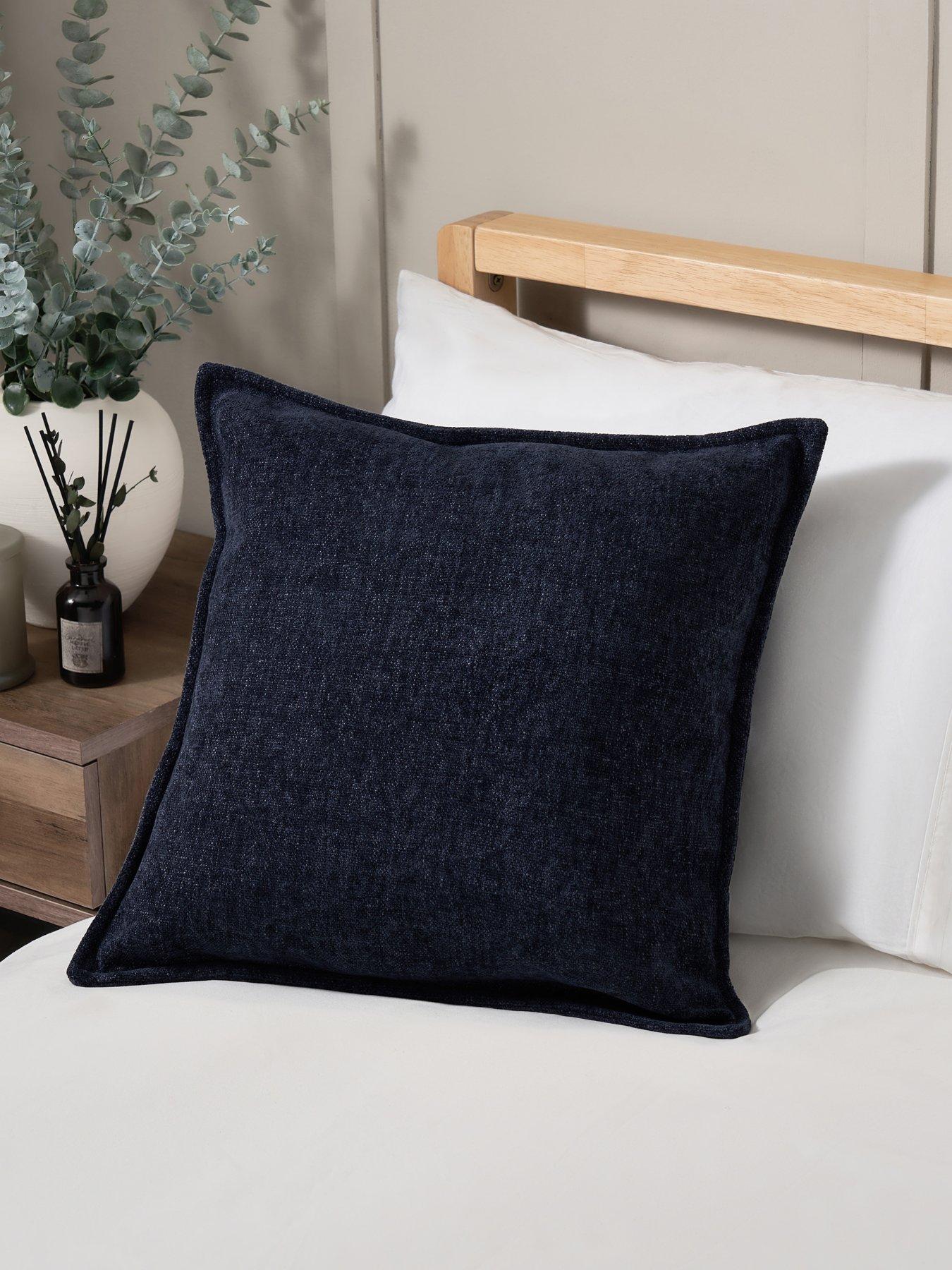 the-very-collection-oxford-chenille-cushion