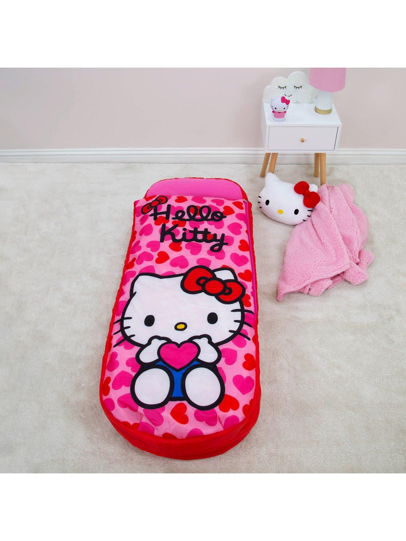 hello-kitty-hello-kitty-hearts-ready-bedstillFront