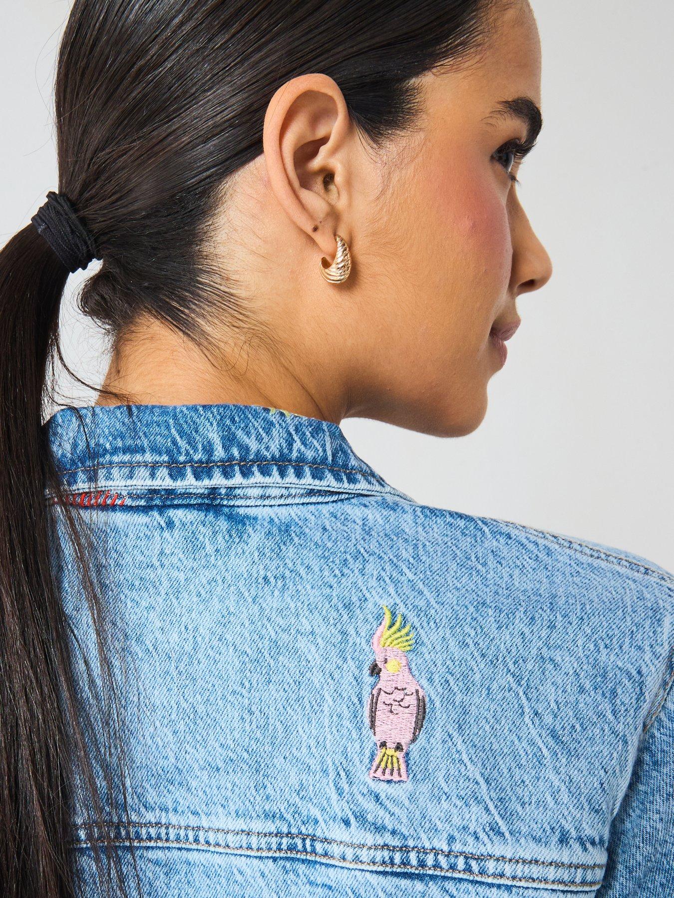 Image 4 of 6 of PIECES Jidi Long Sleeve Denim Embroidered Shacket - Blue