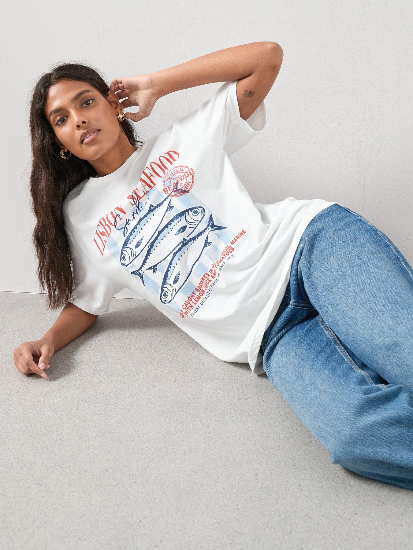 v-by-very-sardine-oversized-graphic-t-shirt-white