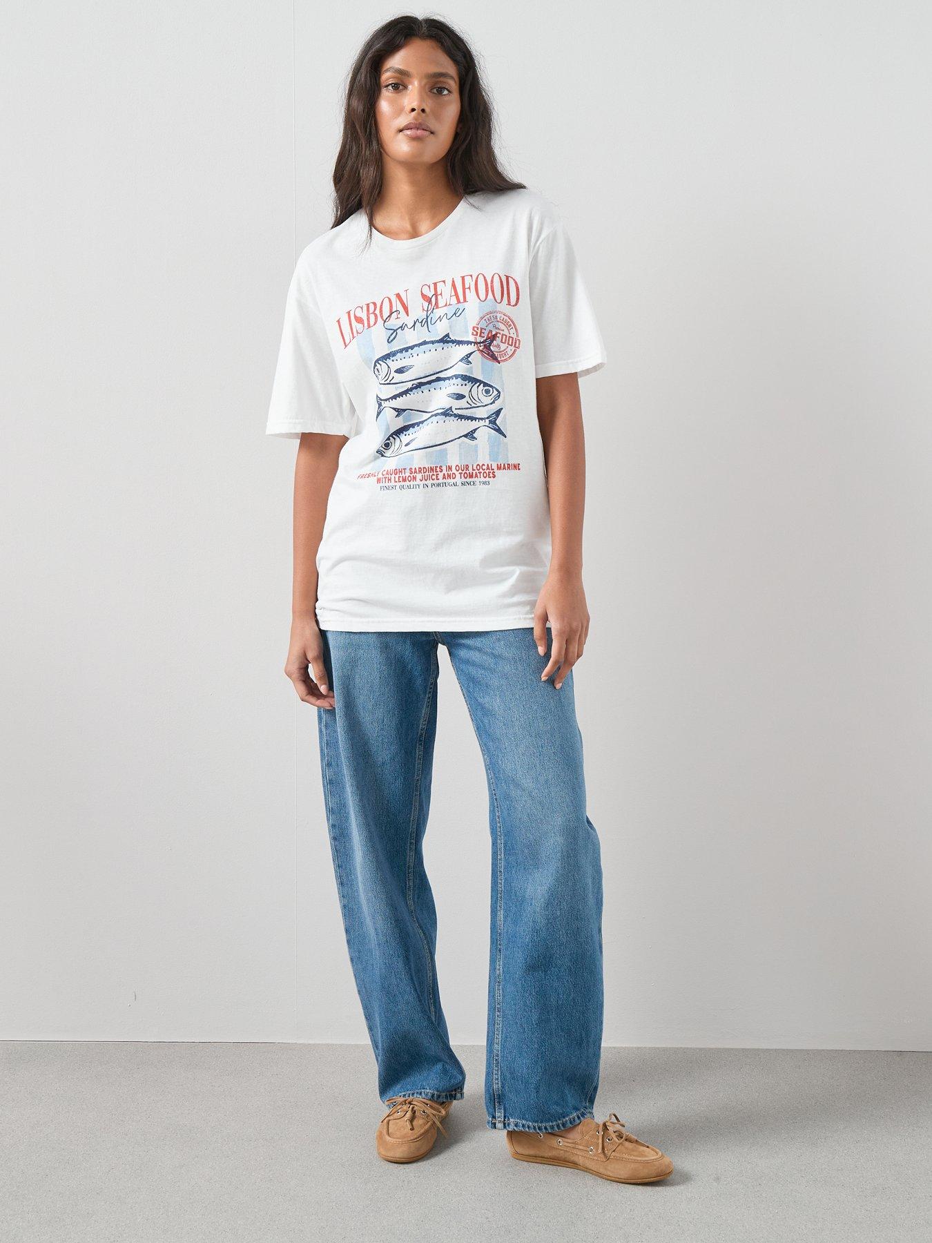 v-by-very-sardine-oversized-graphic-t-shirt-whiteback