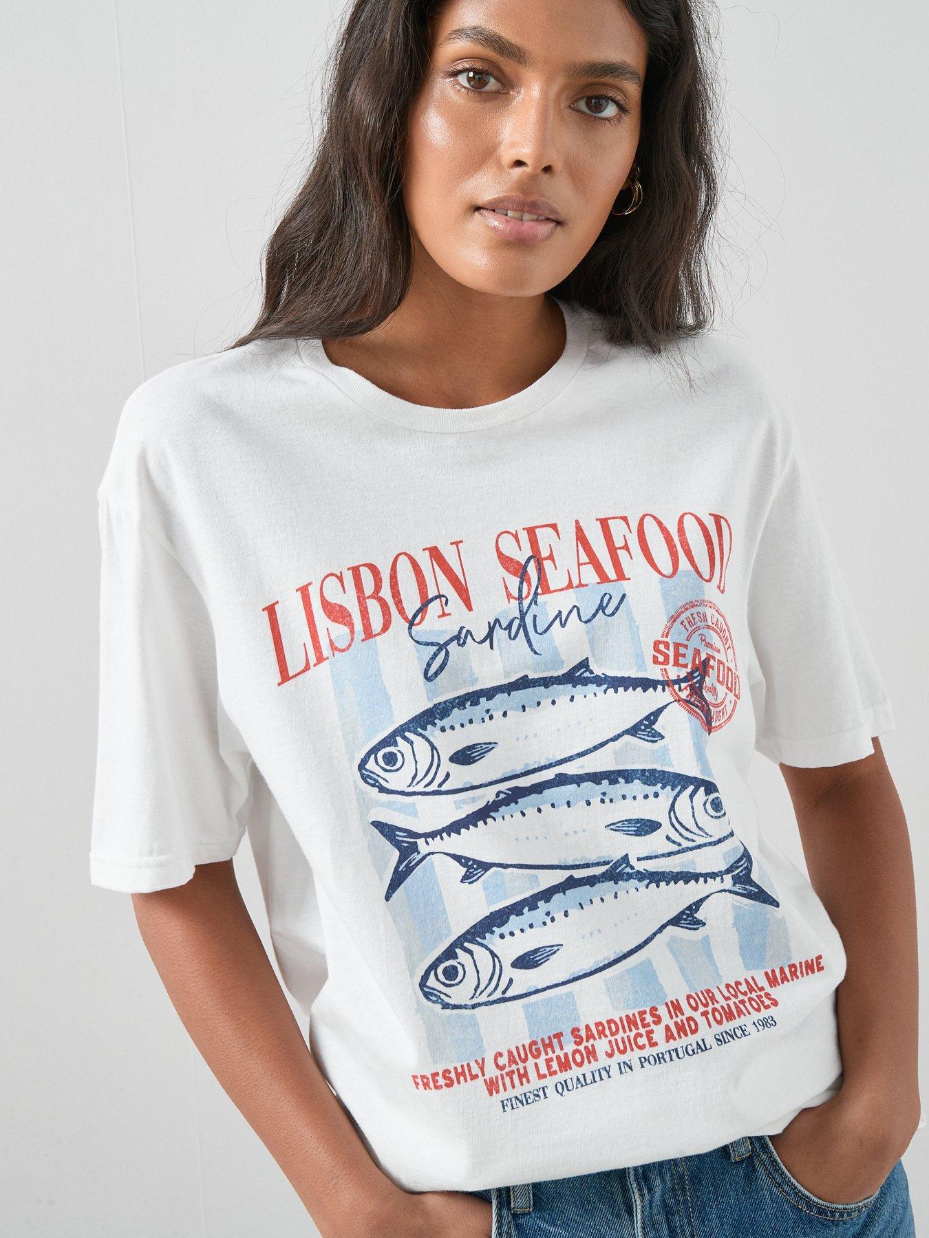 v-by-very-sardine-oversized-graphic-t-shirt-whiteoutfit