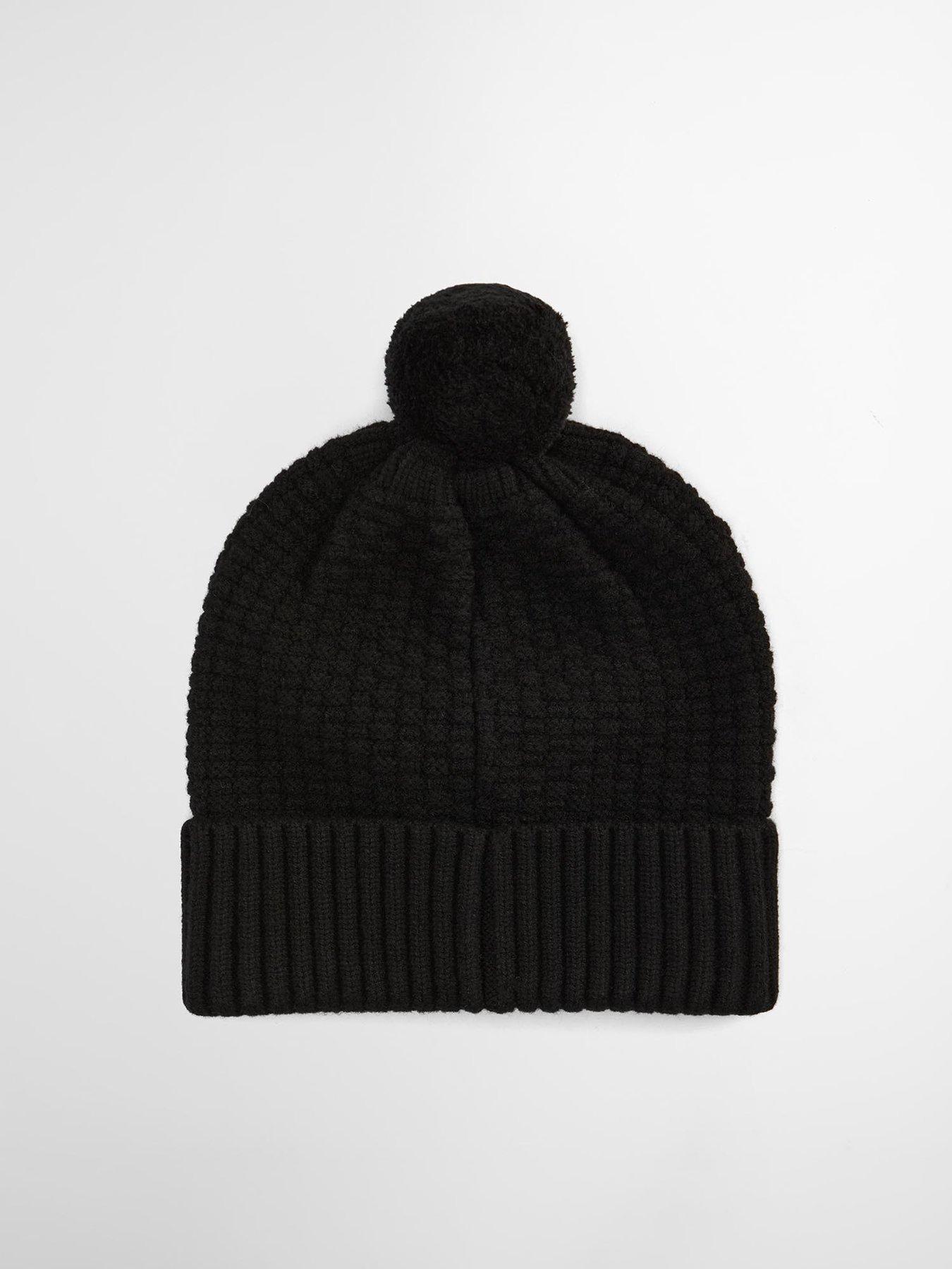 Image 2 of 4 of Barbour Ramside Beanie And Scarf Gift Set - Black