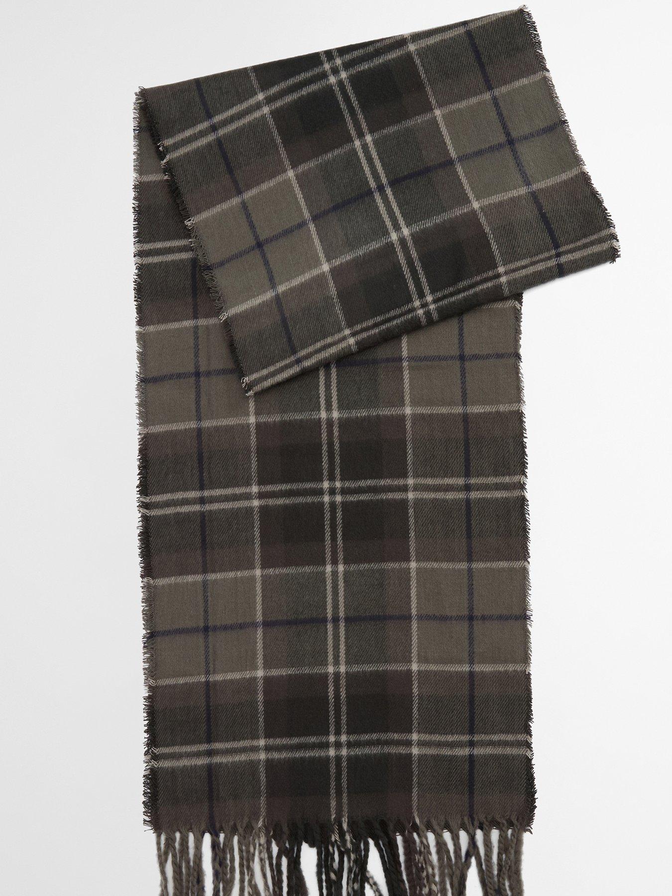 Image 2 of 3 of Barbour International International Sweeper Beanie &amp; Scarf - Black