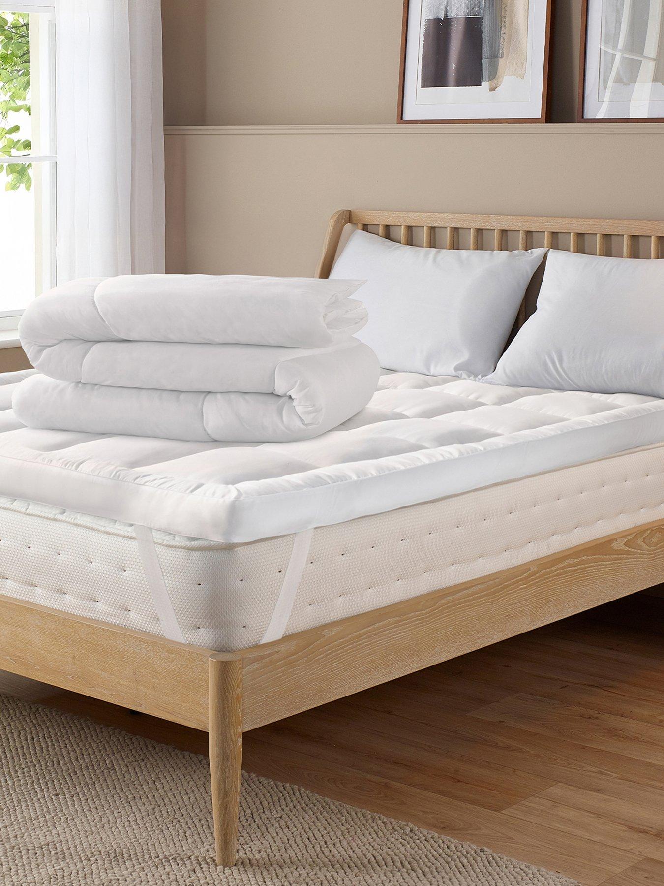 undefined 4.5 Tog Climate Control Bedding Bundle (Duvet + 10cm Mattress Topper +2 Pillows)