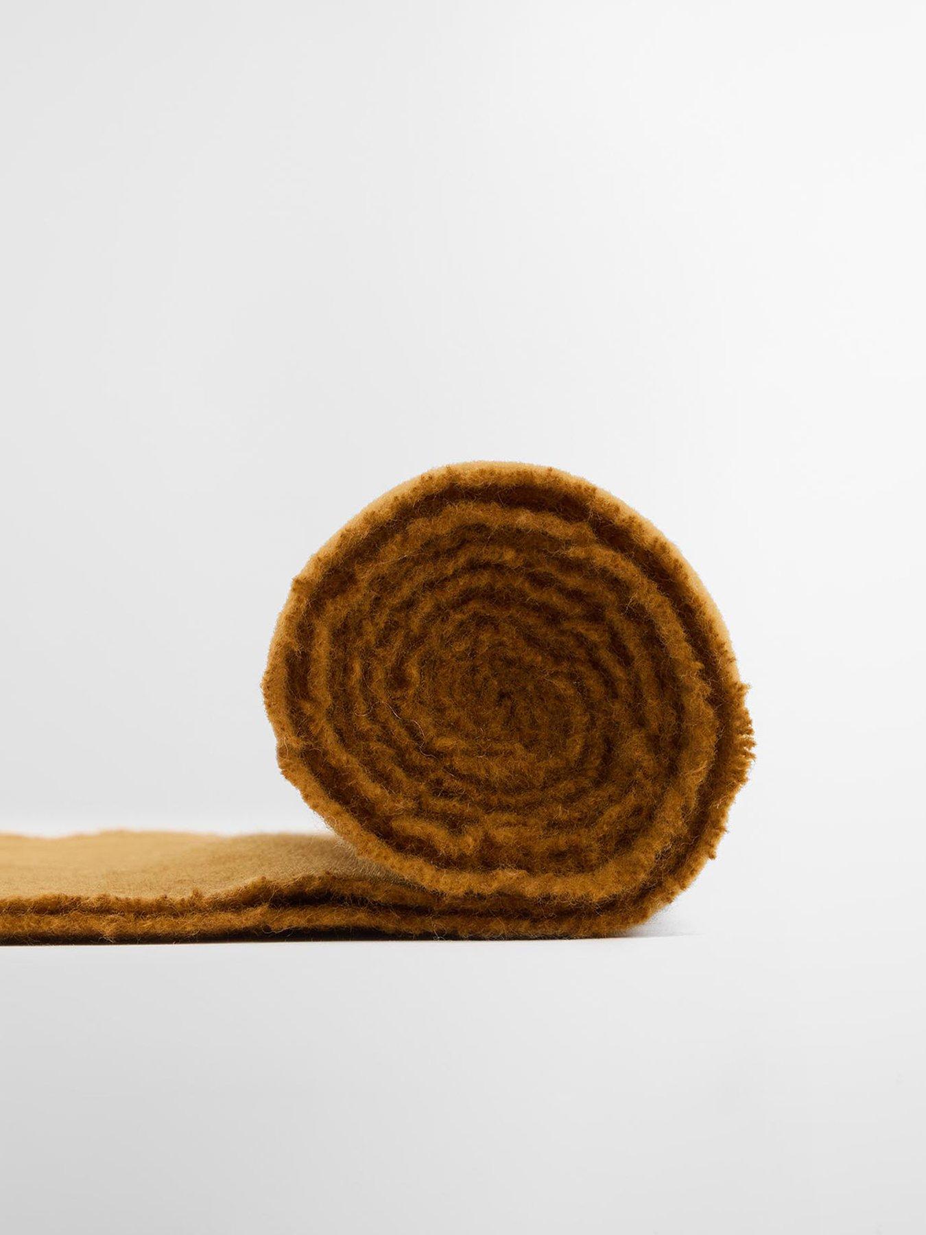 barbour-brandy-boucle-scarf-brownoutfit