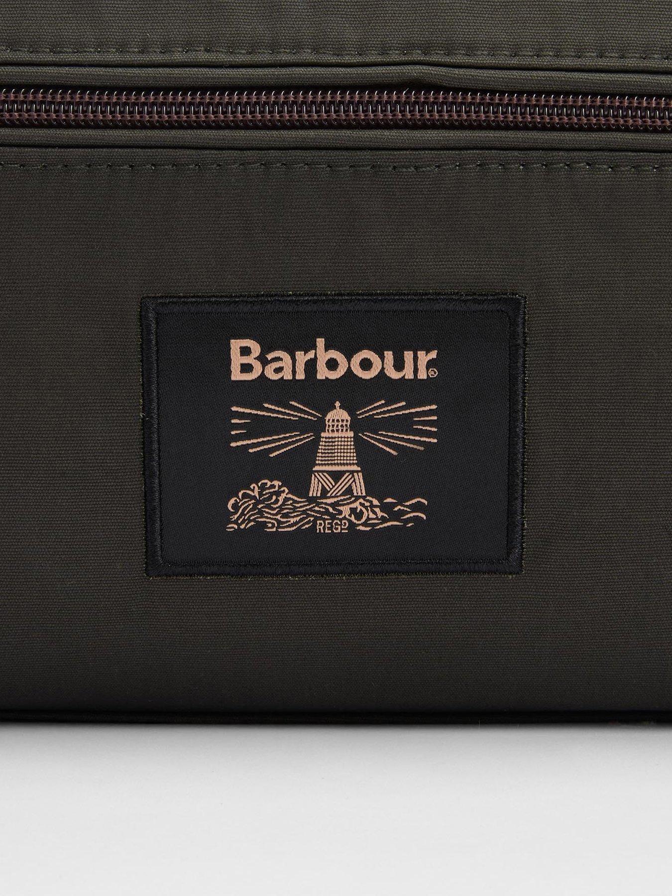 barbour-wax-washbag-khakioutfit