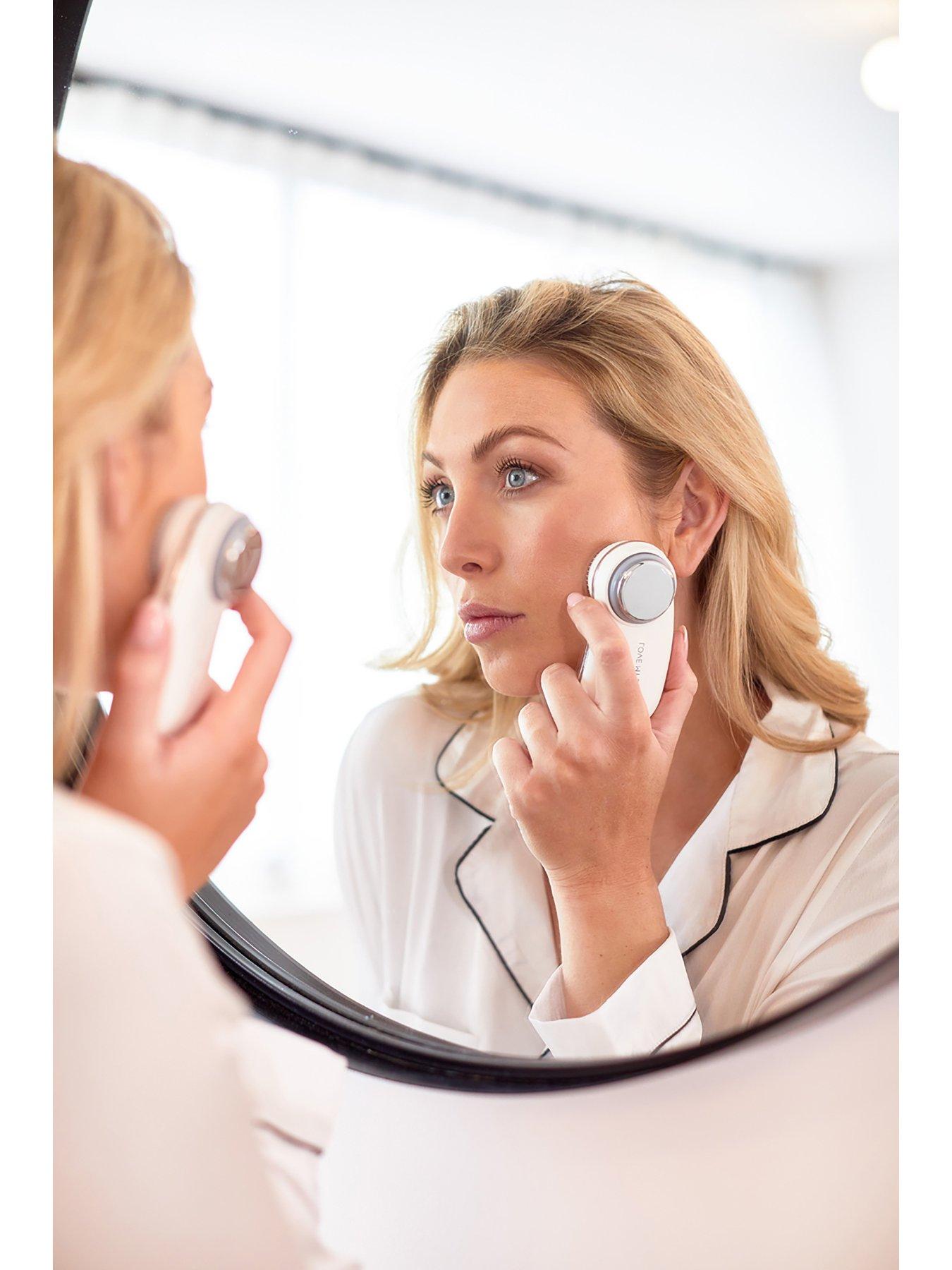 love-my-skin-luxury-cleanse-amp-tone-deviceoutfit