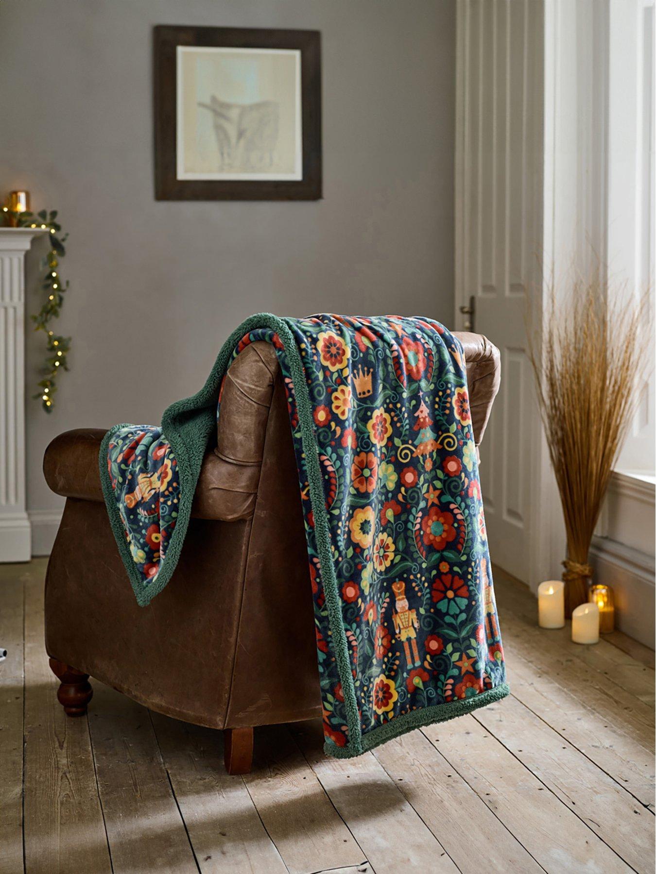 Deyongs Folkloric Nutcracker Sherpa Throw 130x170cm