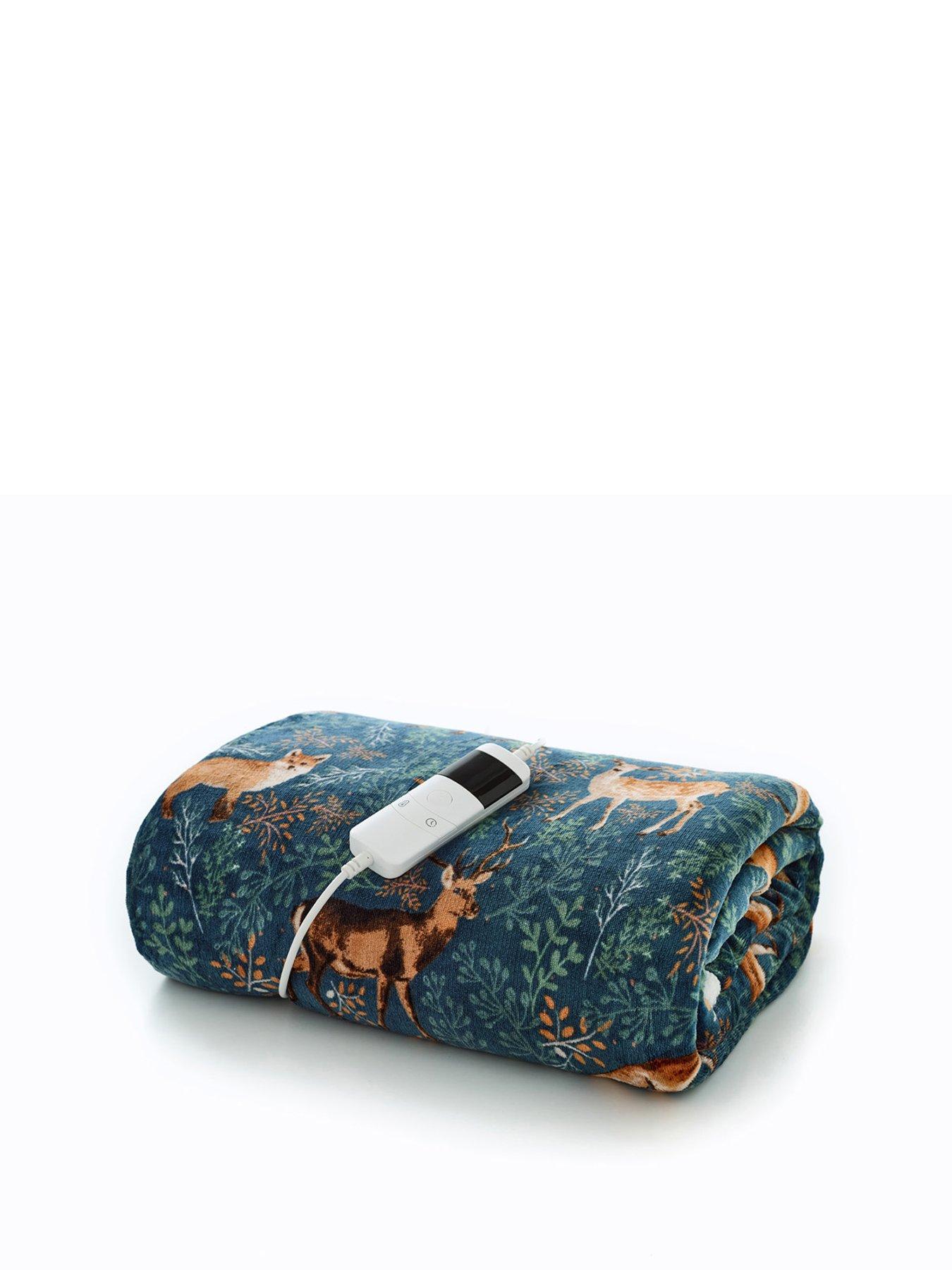 Image 2 of 4 of Deyongs Heated Sherpa Throw - Fox & Deer 140x180cm