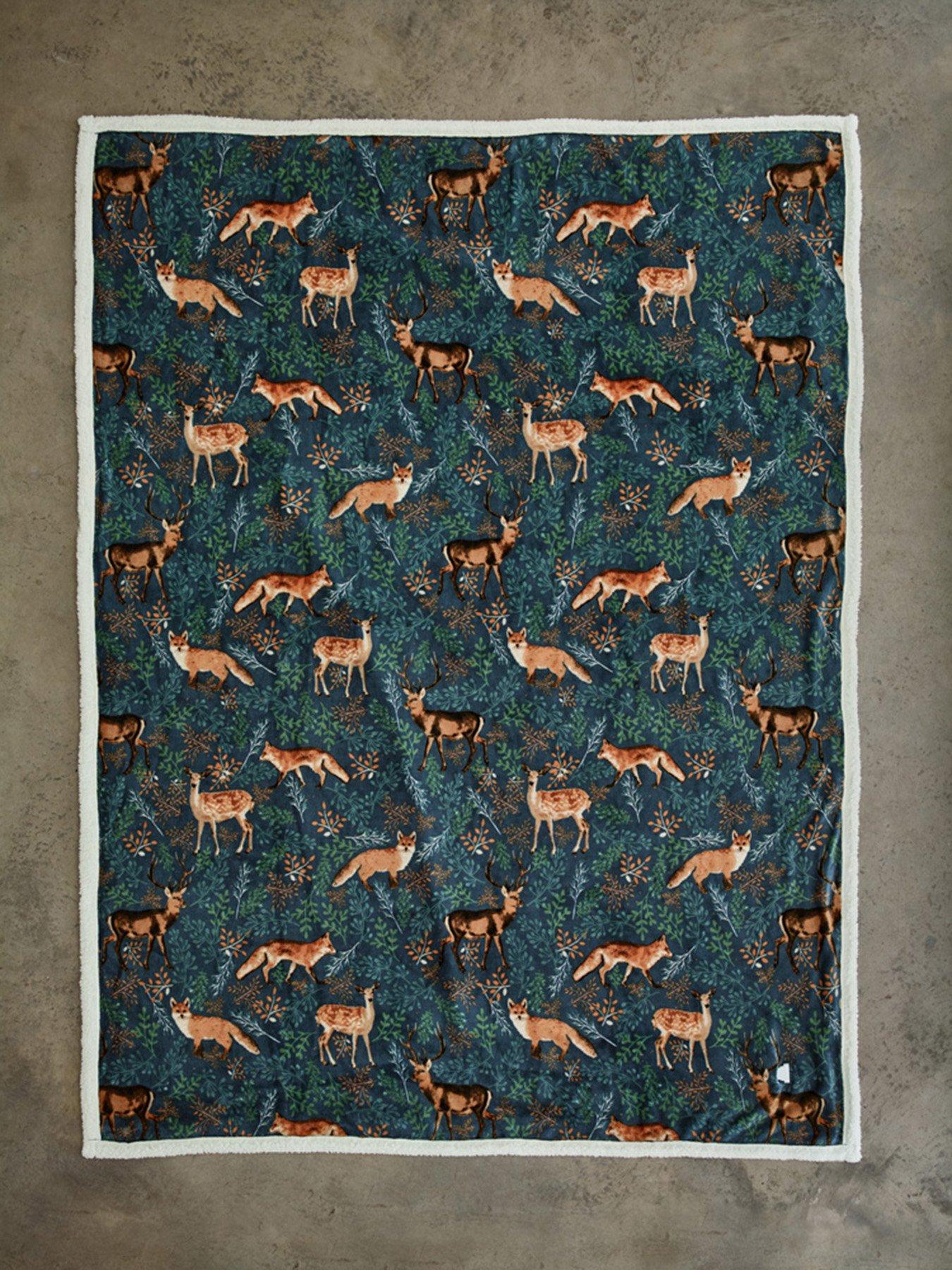 Image 4 of 4 of Deyongs Heated Sherpa Throw - Fox & Deer 140x180cm