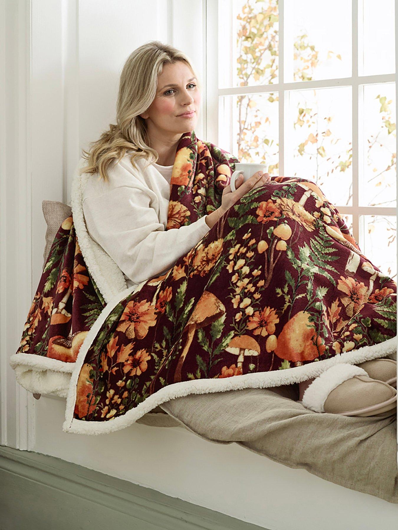 Deyongs Heated Sherpa Throw - Mushrooms 140x180cm