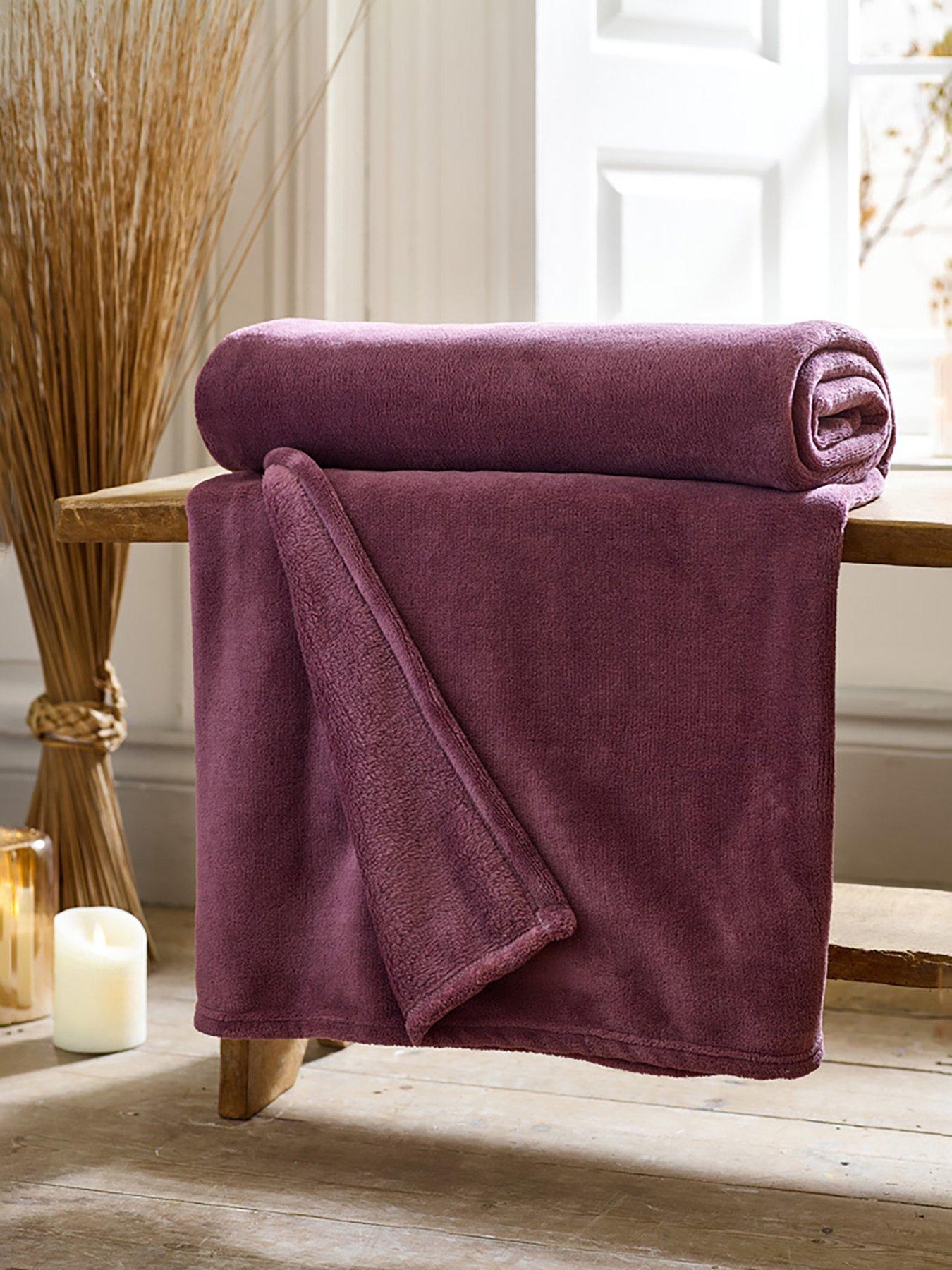 Deyongs Snuggle Touch Throw 140x180cm