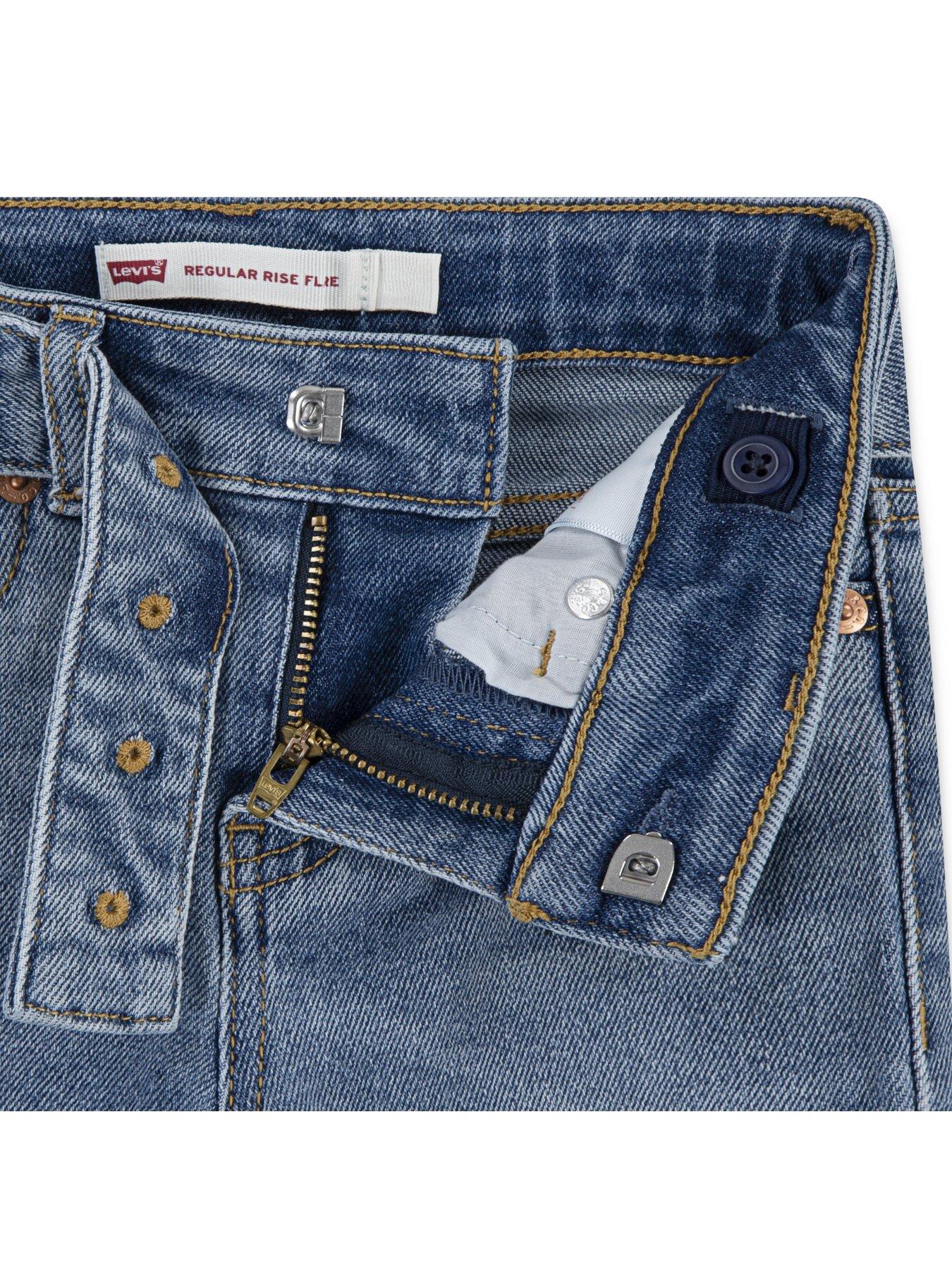 levis-girls-regular-high-rise-flare-jeans-wbelt-blueoutfit