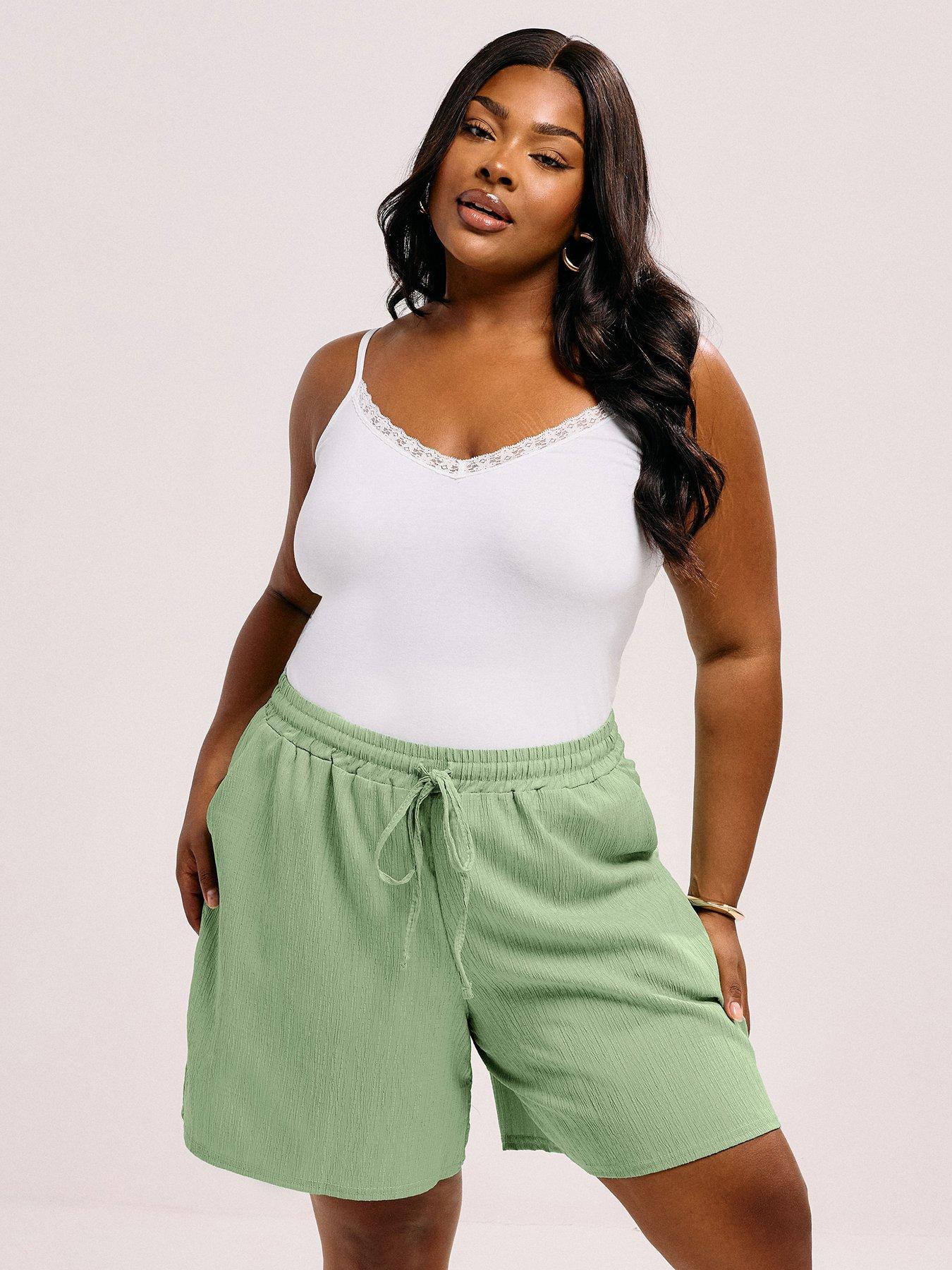 Yours Curve Crinkle Short - Green