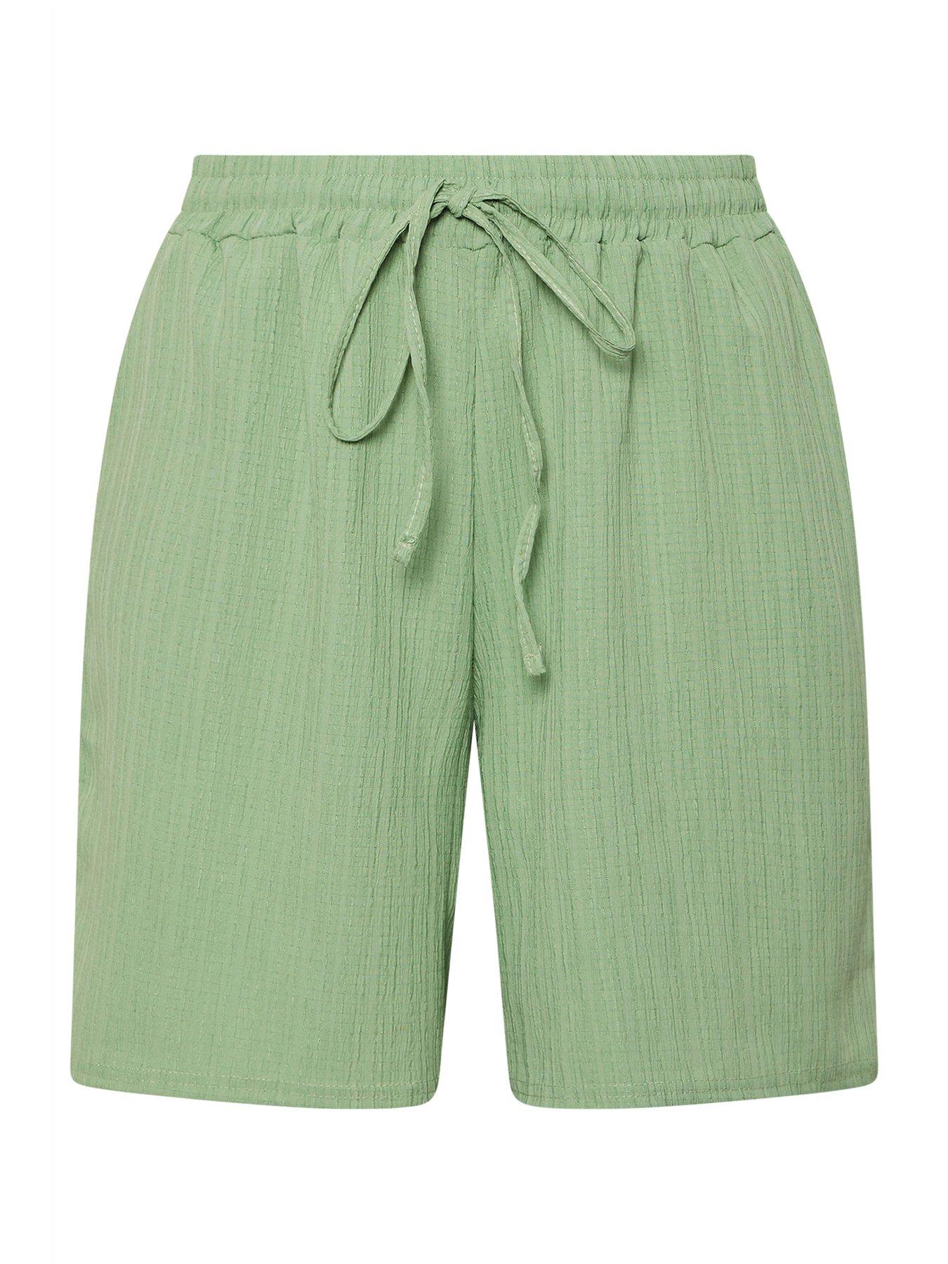 yours-curve-crinkle-short-greendetail