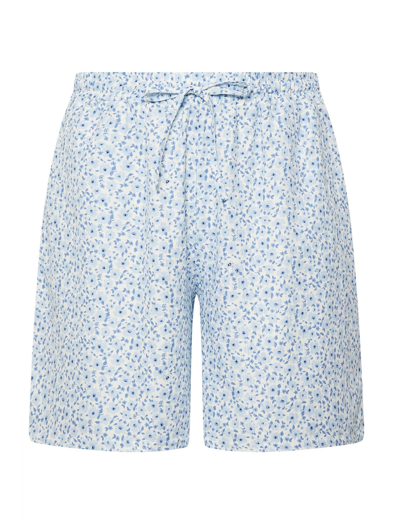 Image 5 of 5 of Yours Curve Ditsy Crinkle Shorts - Blue
