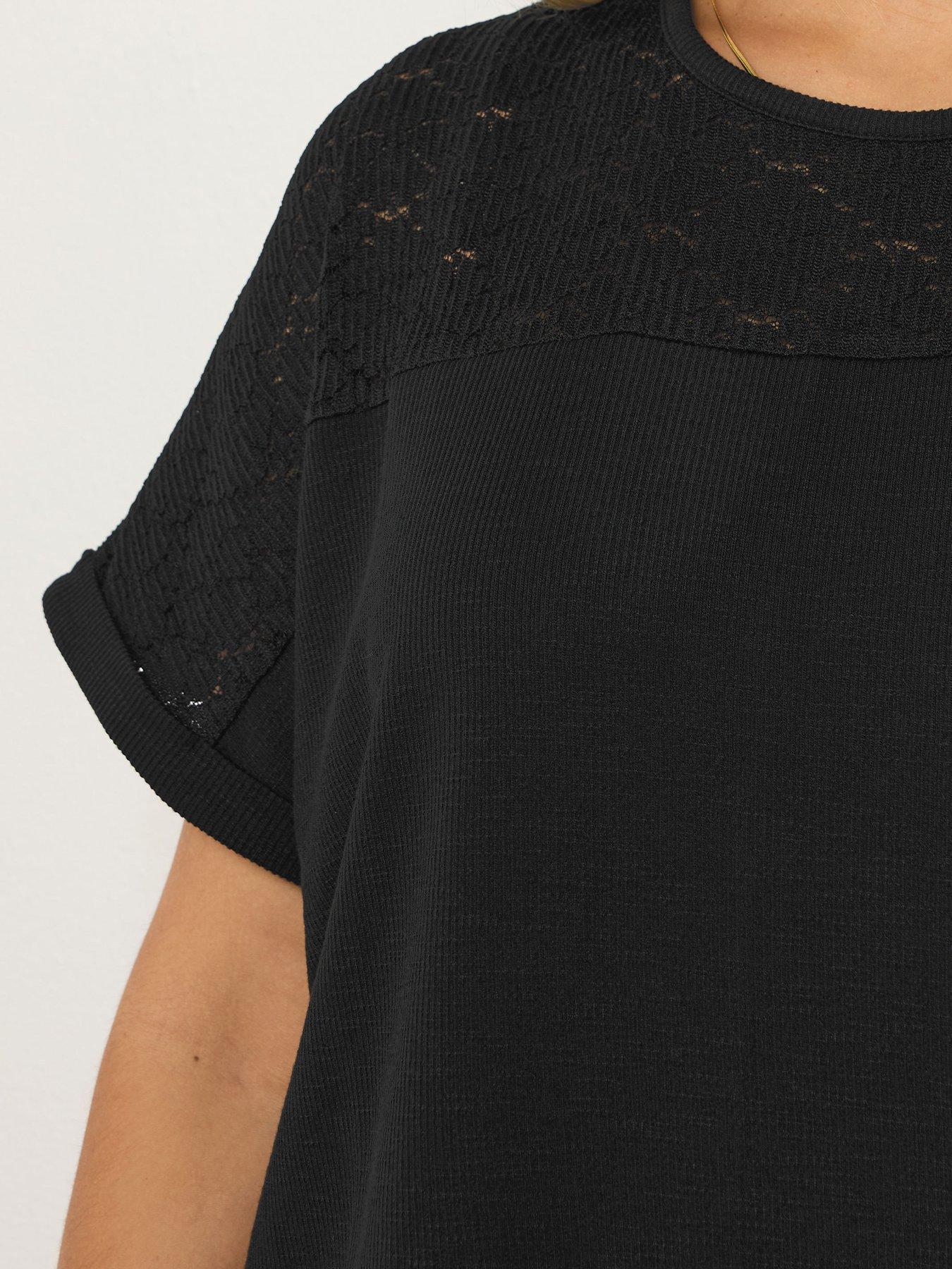 yours-curve-lace-regular-crew-neck-lace-panel-t-shirt-blackoutfit