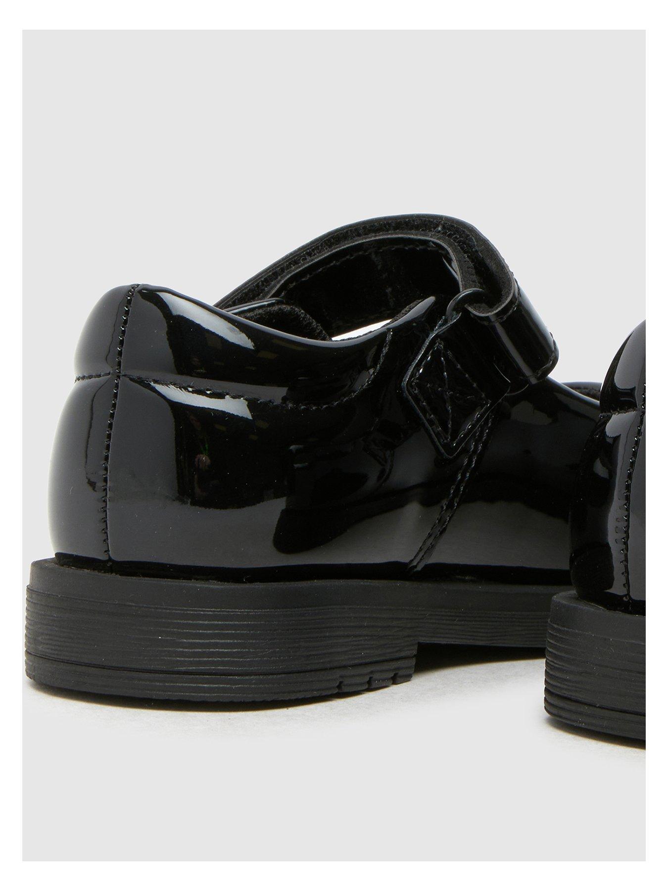 schuh-lemonade-toddler-blackoutfit