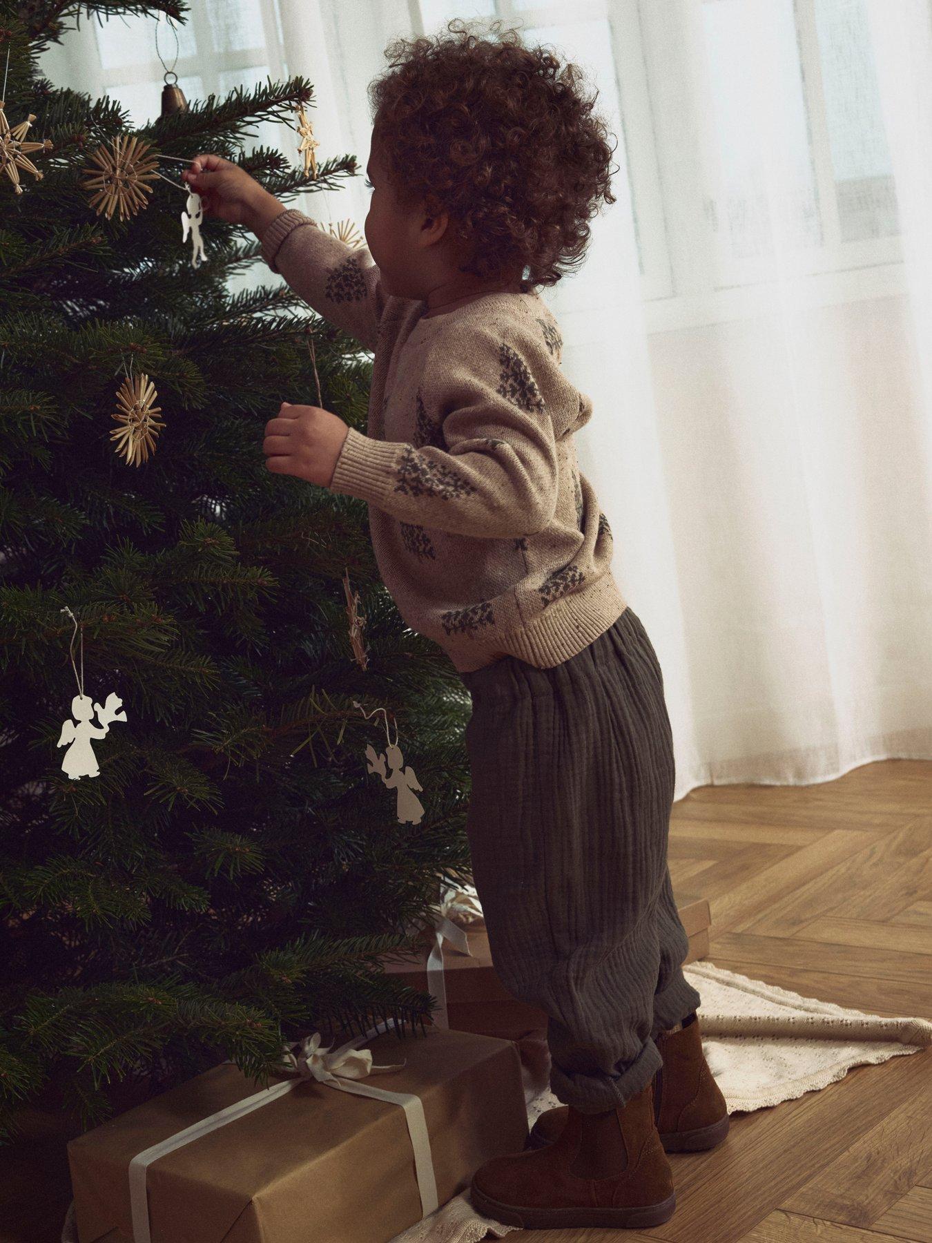 lil-atelier-mini-boys-christmas-tree-jumper-beigeoutfit