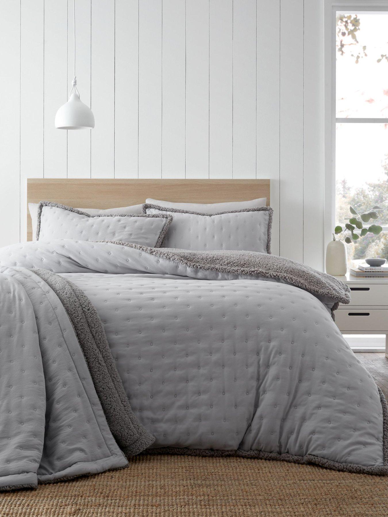 catherine-lansfield-cosy-nori-sherpa-duvet-set