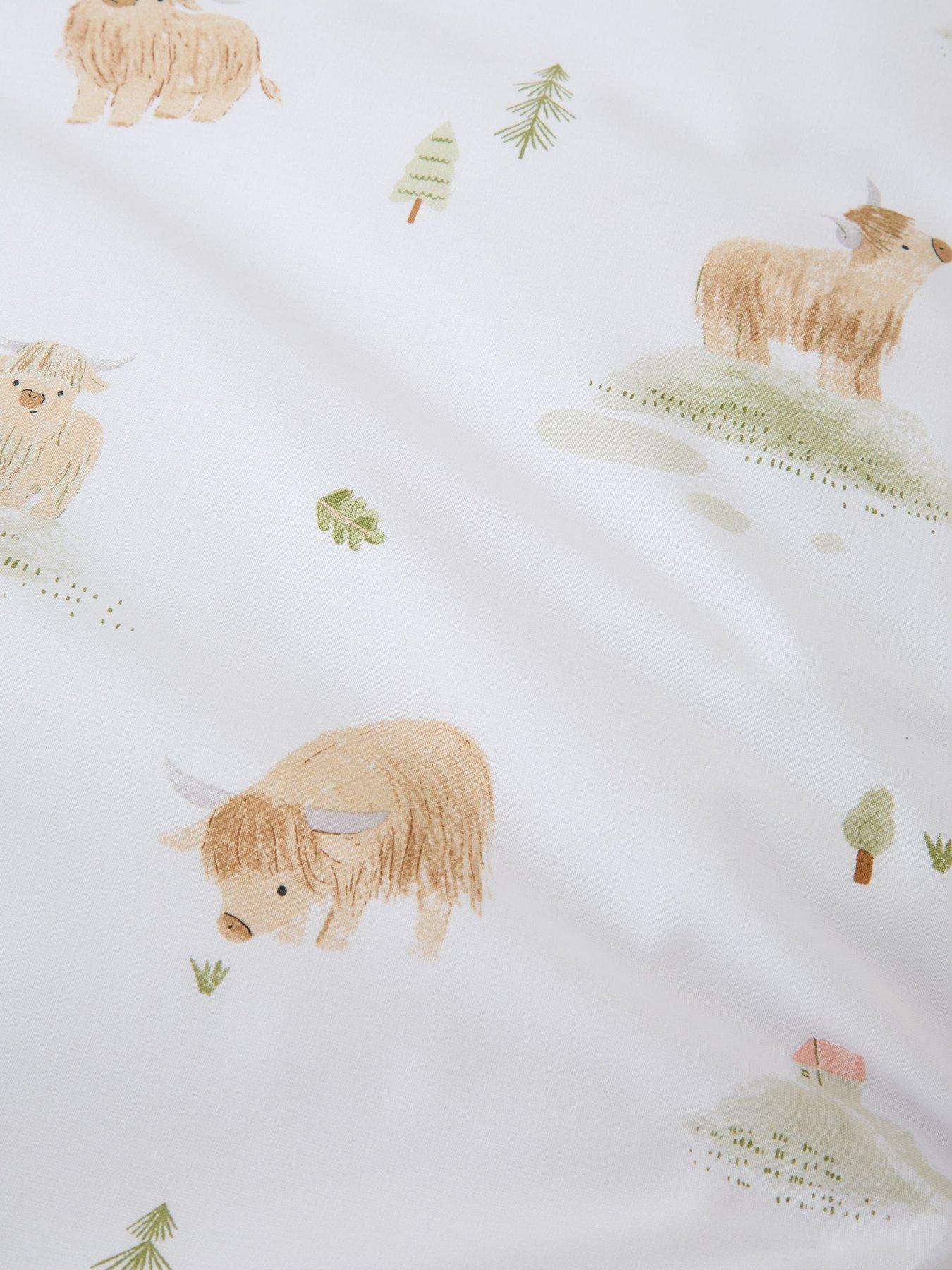 bianca-mini-moo-cow-100-cotton-fitted-sheet--nbspwhiteback