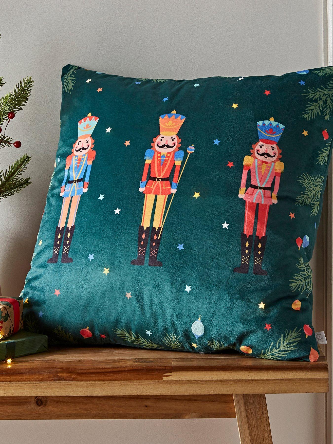 catherine-lansfield-nutcracker-christmas-light-up-cushion--45x45cmback