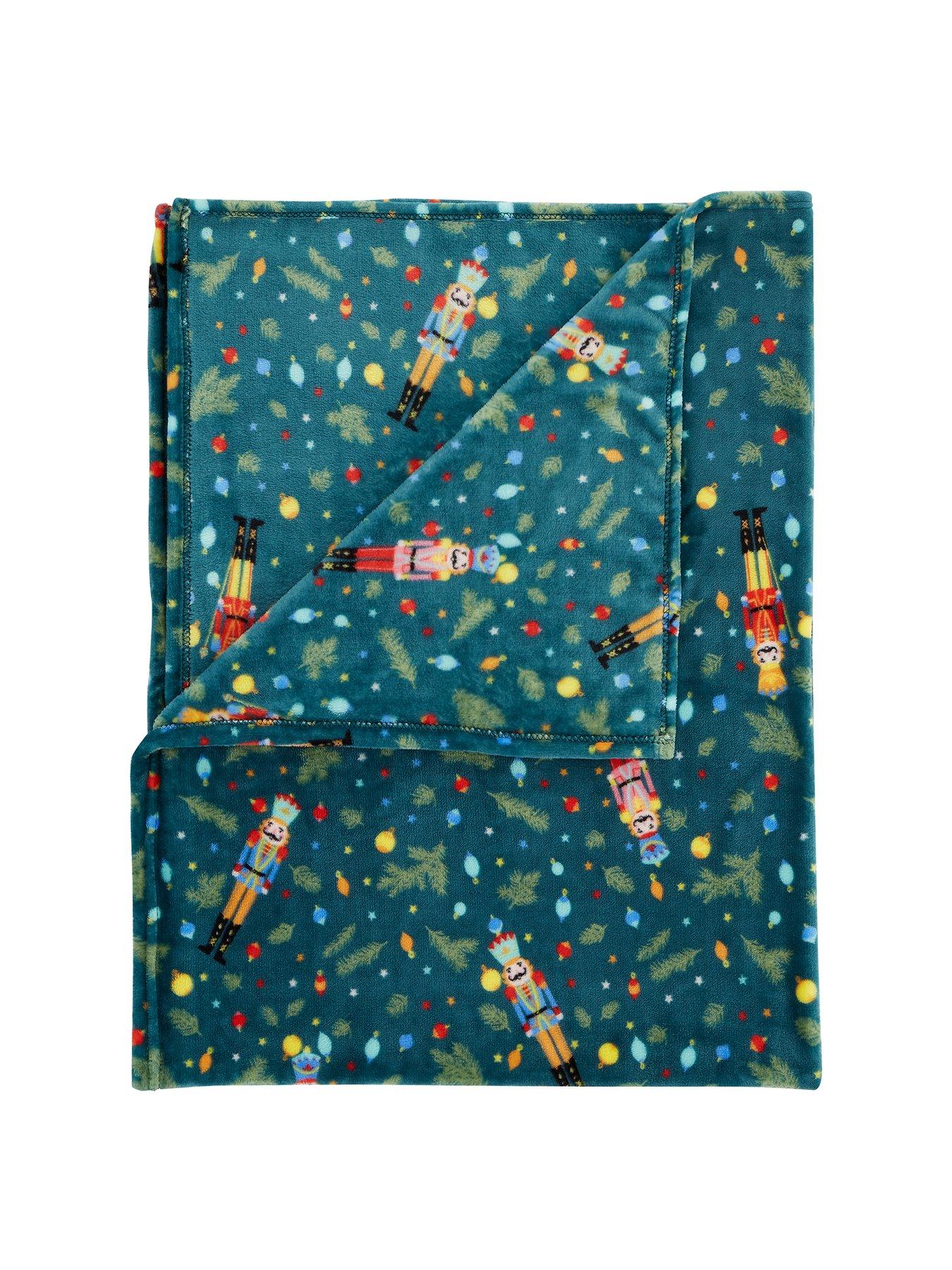 catherine-lansfield-nutcracker-christmas-throw--130x170cmstillFront
