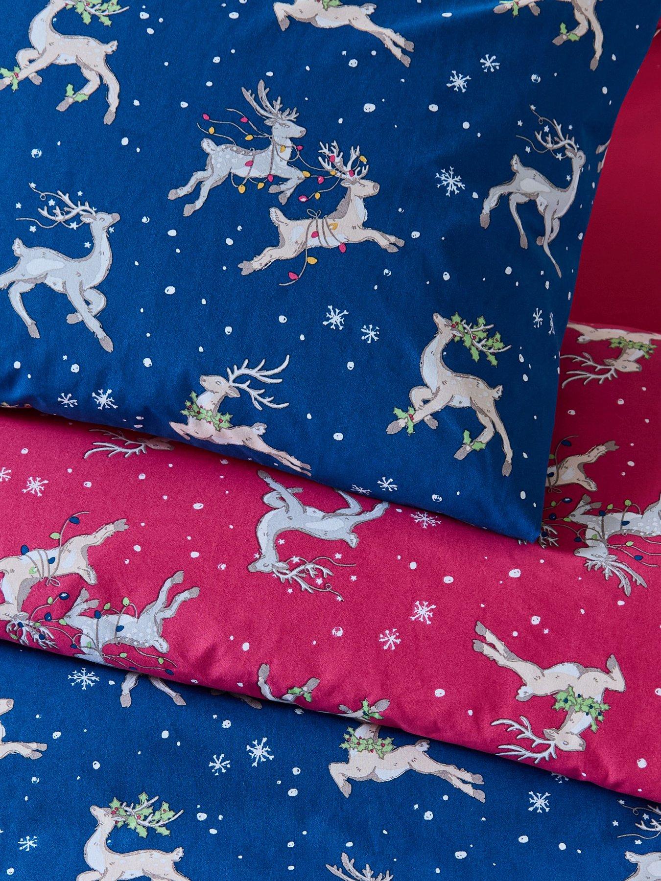 their-nibs-christmas-reindeer-100-cotton-reversible-duvet-set-bluedetail