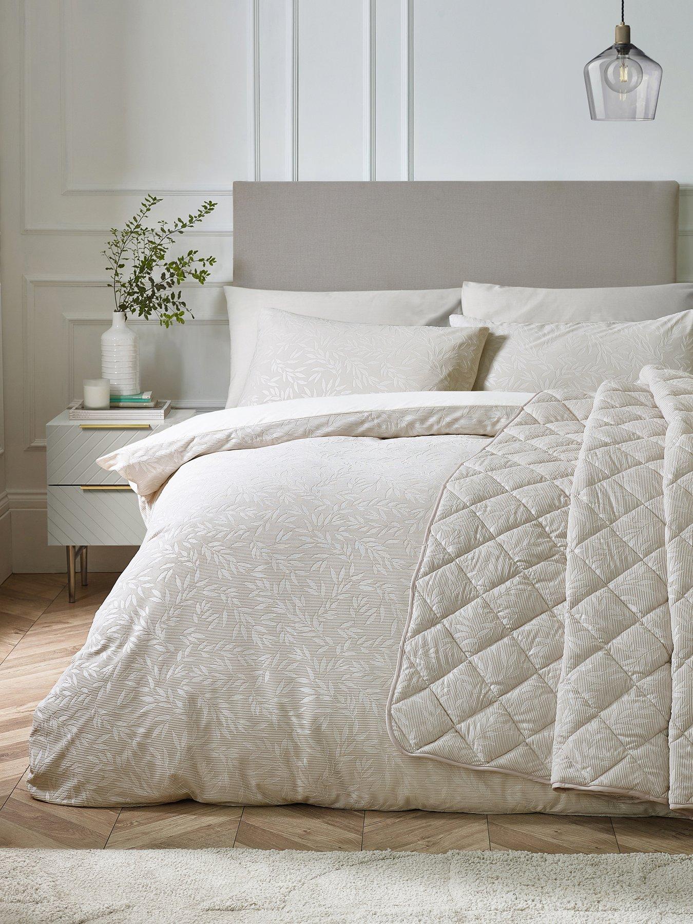 Catherine Lansfield Corded Leaves Duvet Set