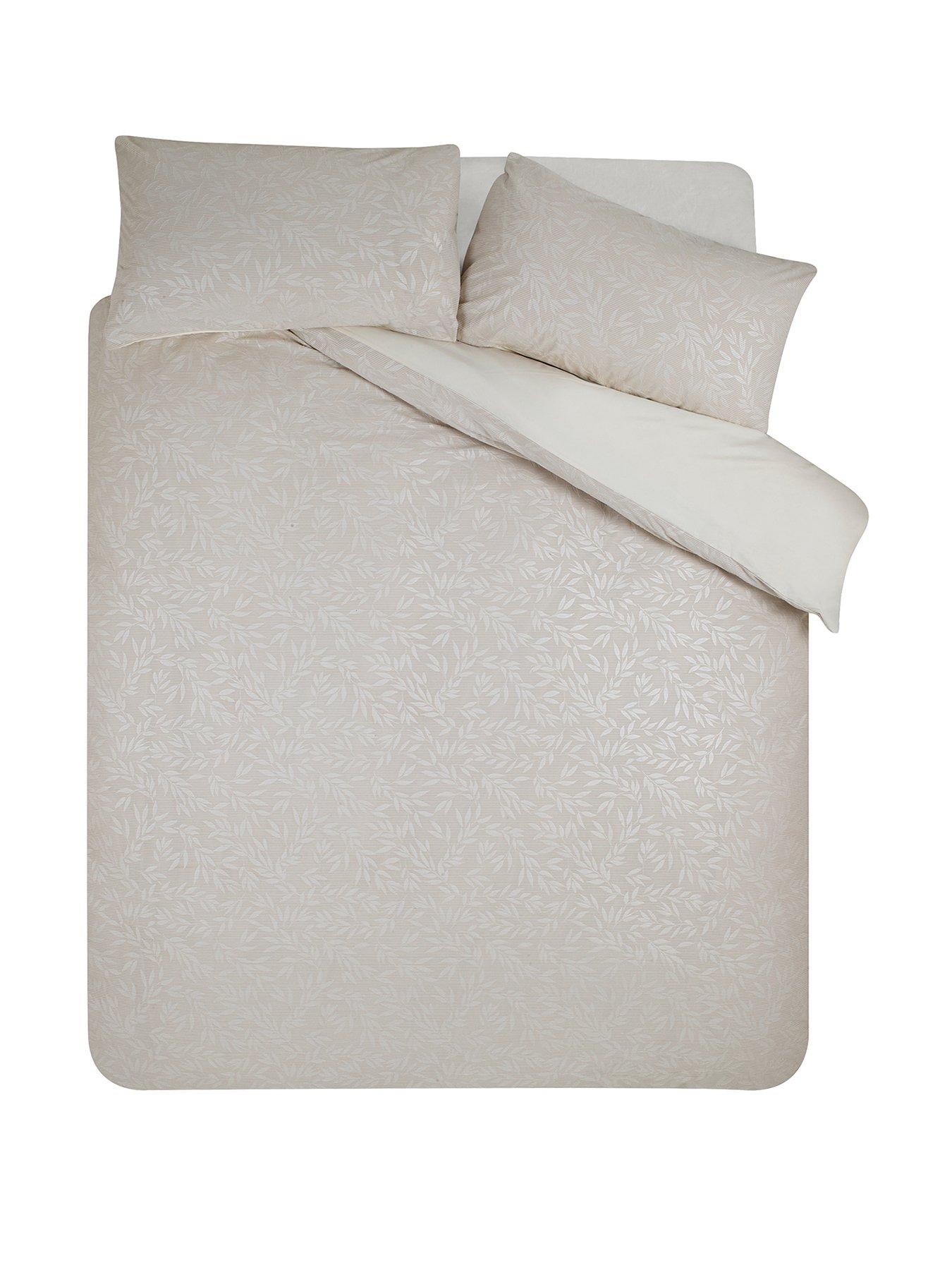 catherine-lansfield-corded-leaves-duvet-setstillFront