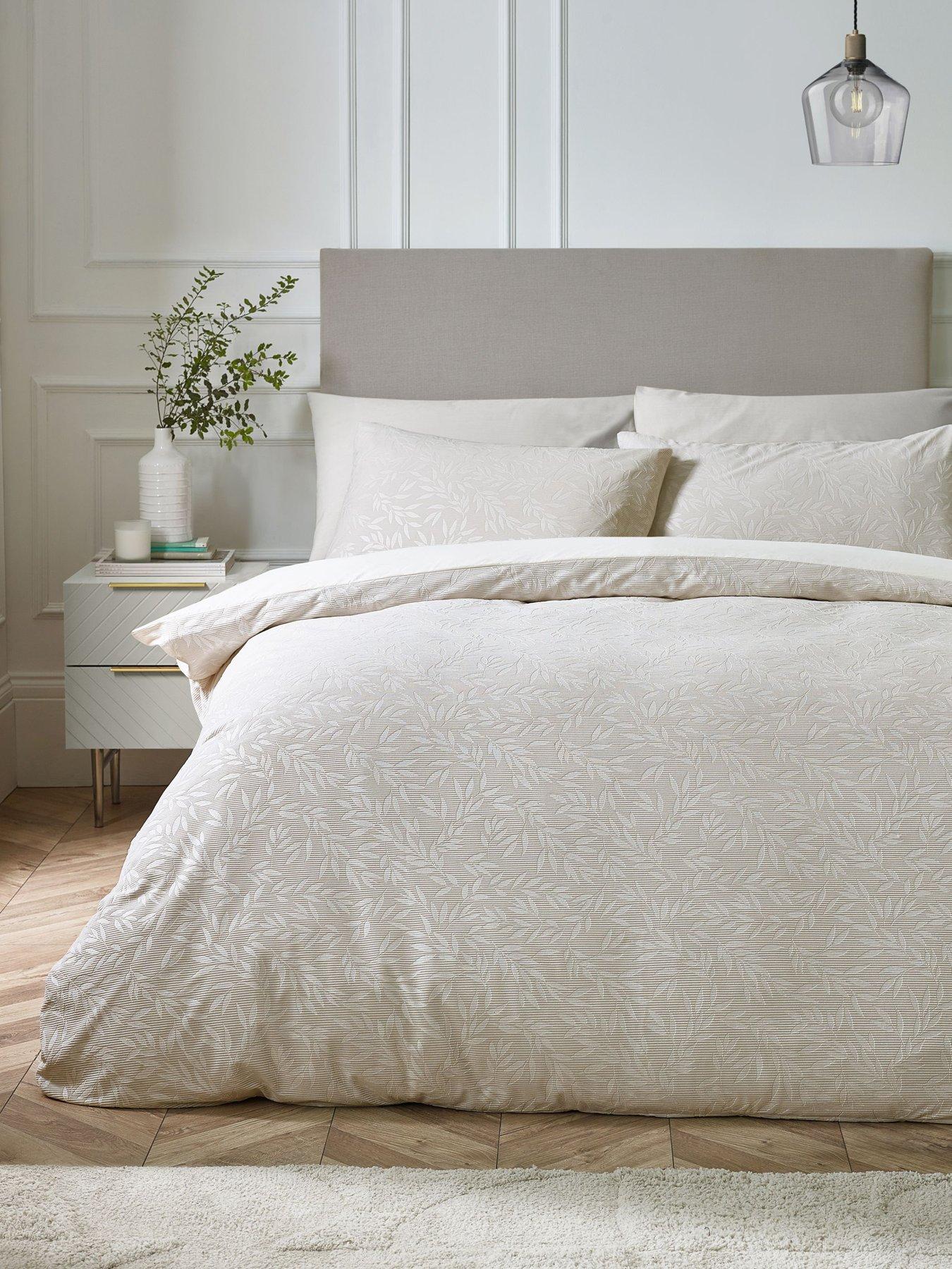 catherine-lansfield-corded-leaves-duvet-setback