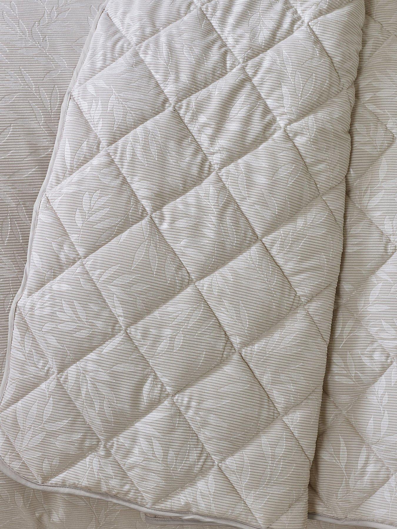 catherine-lansfield-corded-leaves-bedspread--240x260cmback