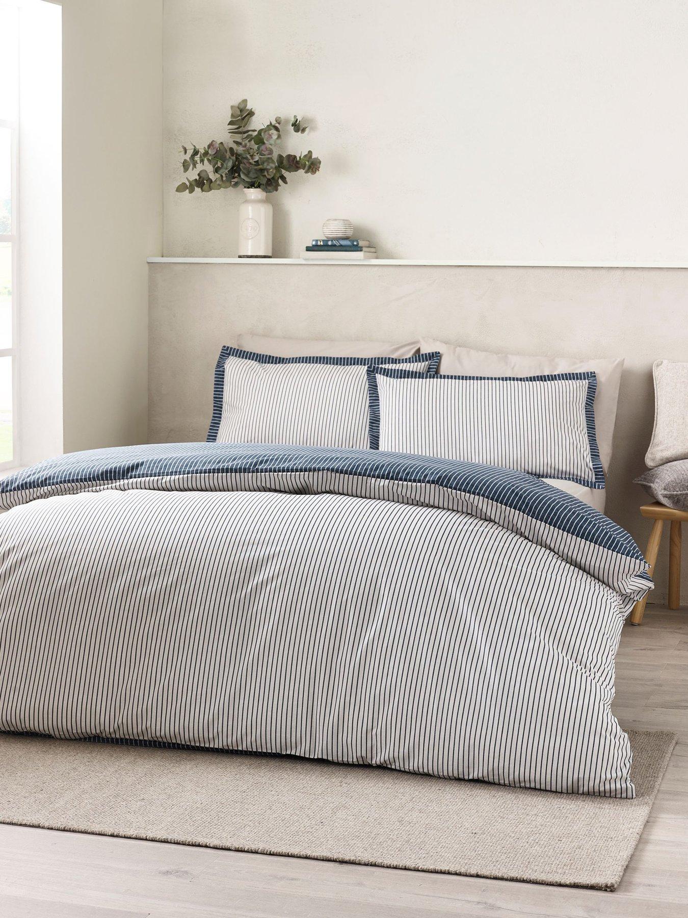Catherine Lansfield Oxford Pinstripe Duvet Set- Blue