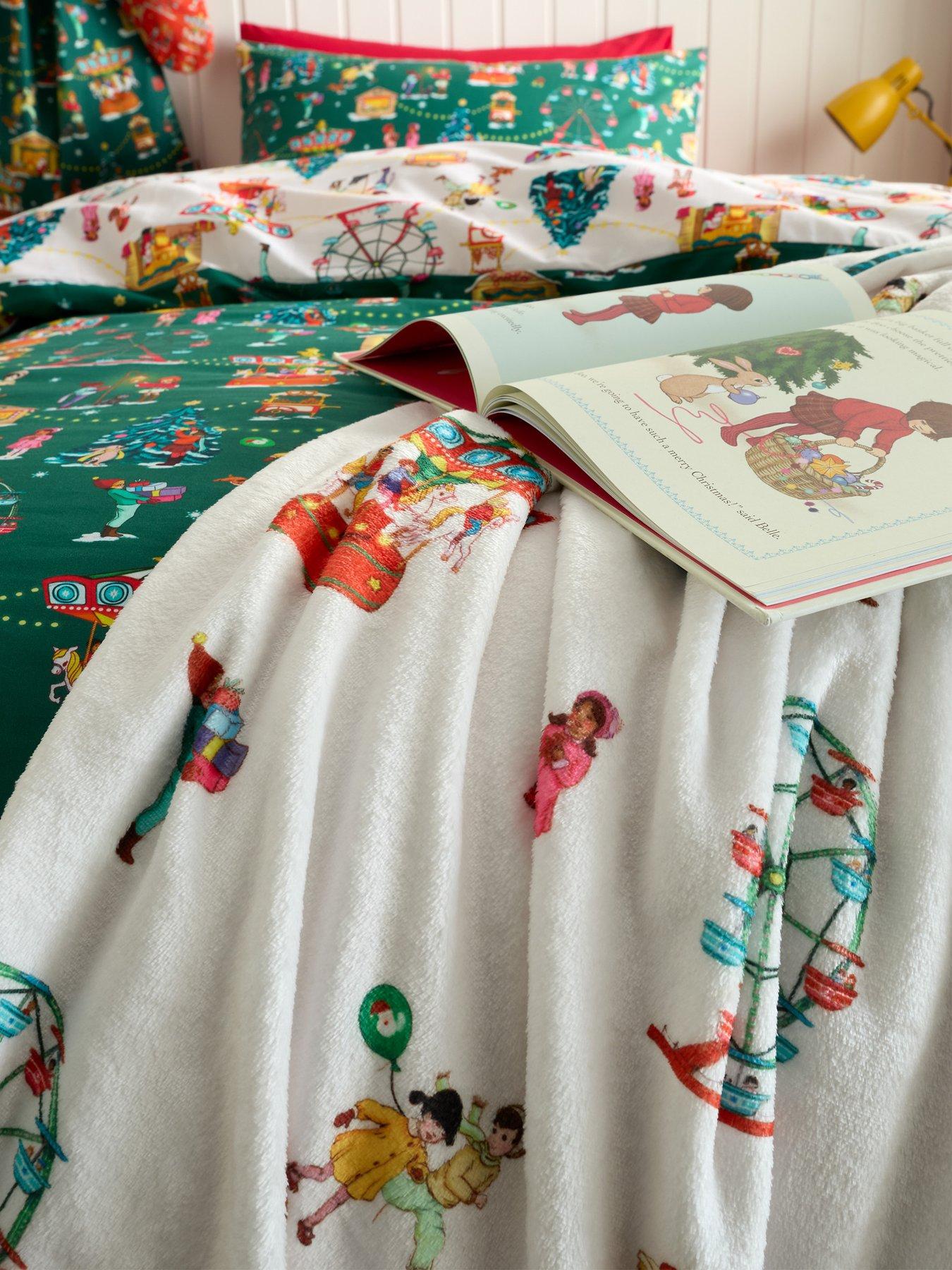 belle-boo-christmas-fairground-throw--150x200cmback