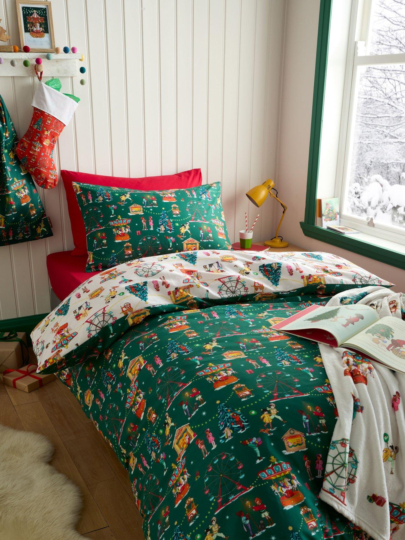 belle-boo-christmas-fairground-reversible-100-cotton-duvet-set-green